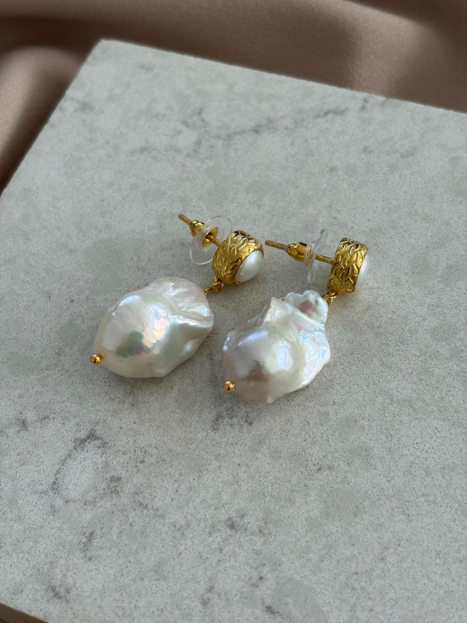 Büyük Barok İnci Küpe