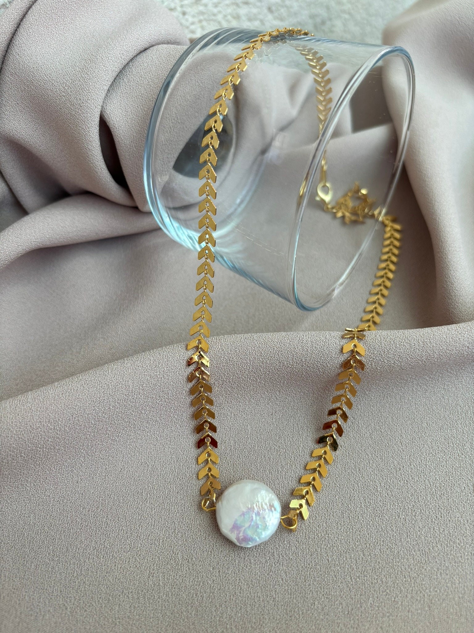 NEW ! Leaf Chain Money Pearl Design Necklace