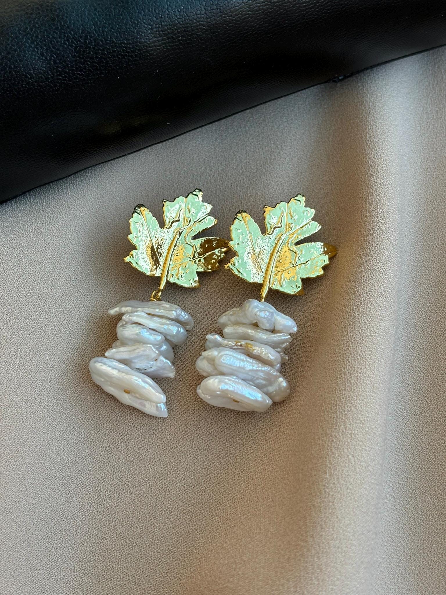 Çınar Yaprağı İnci Küpe