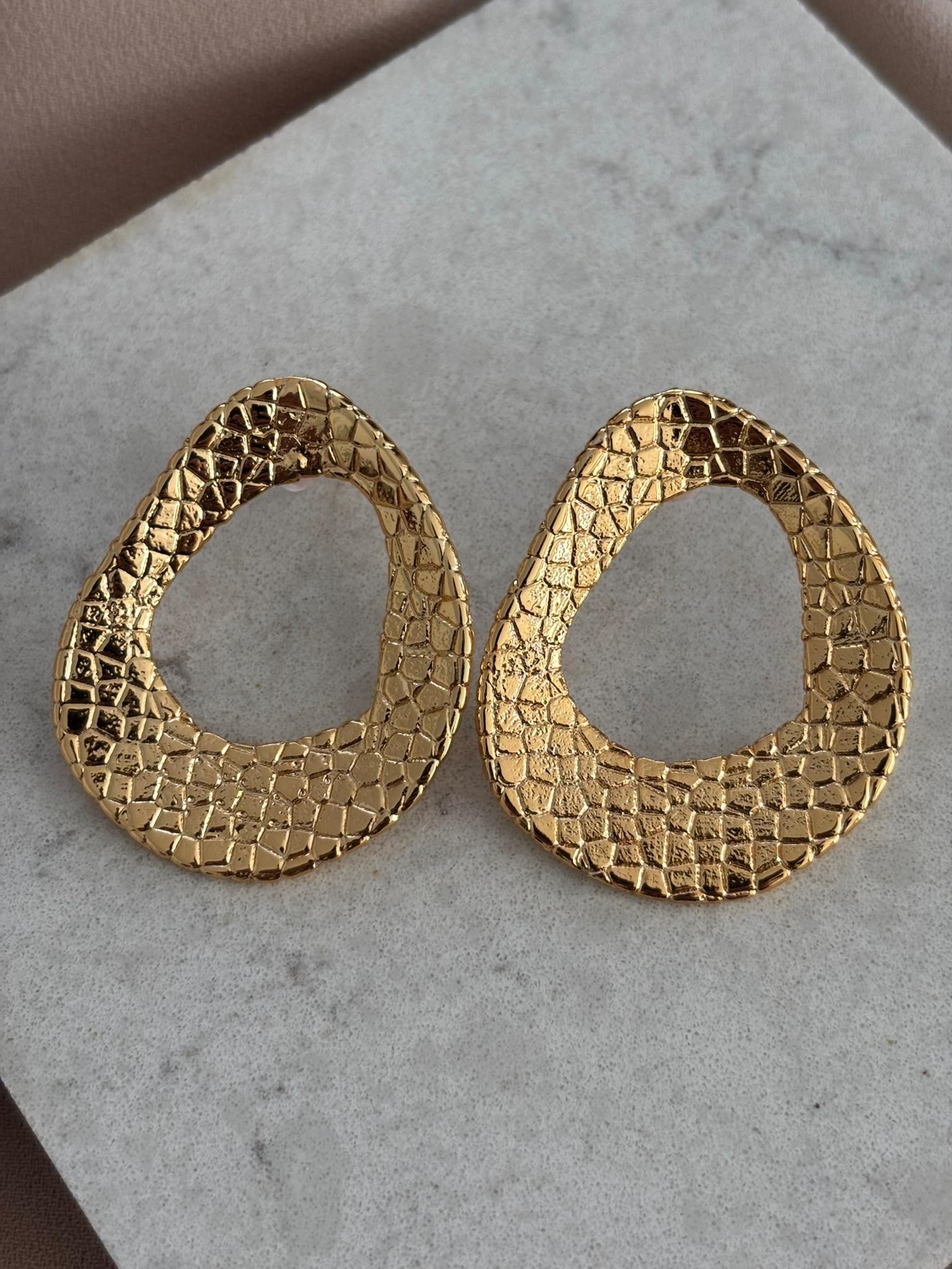 YENİ ! Oval Desenli Özel Tasarım Döküm Küpe