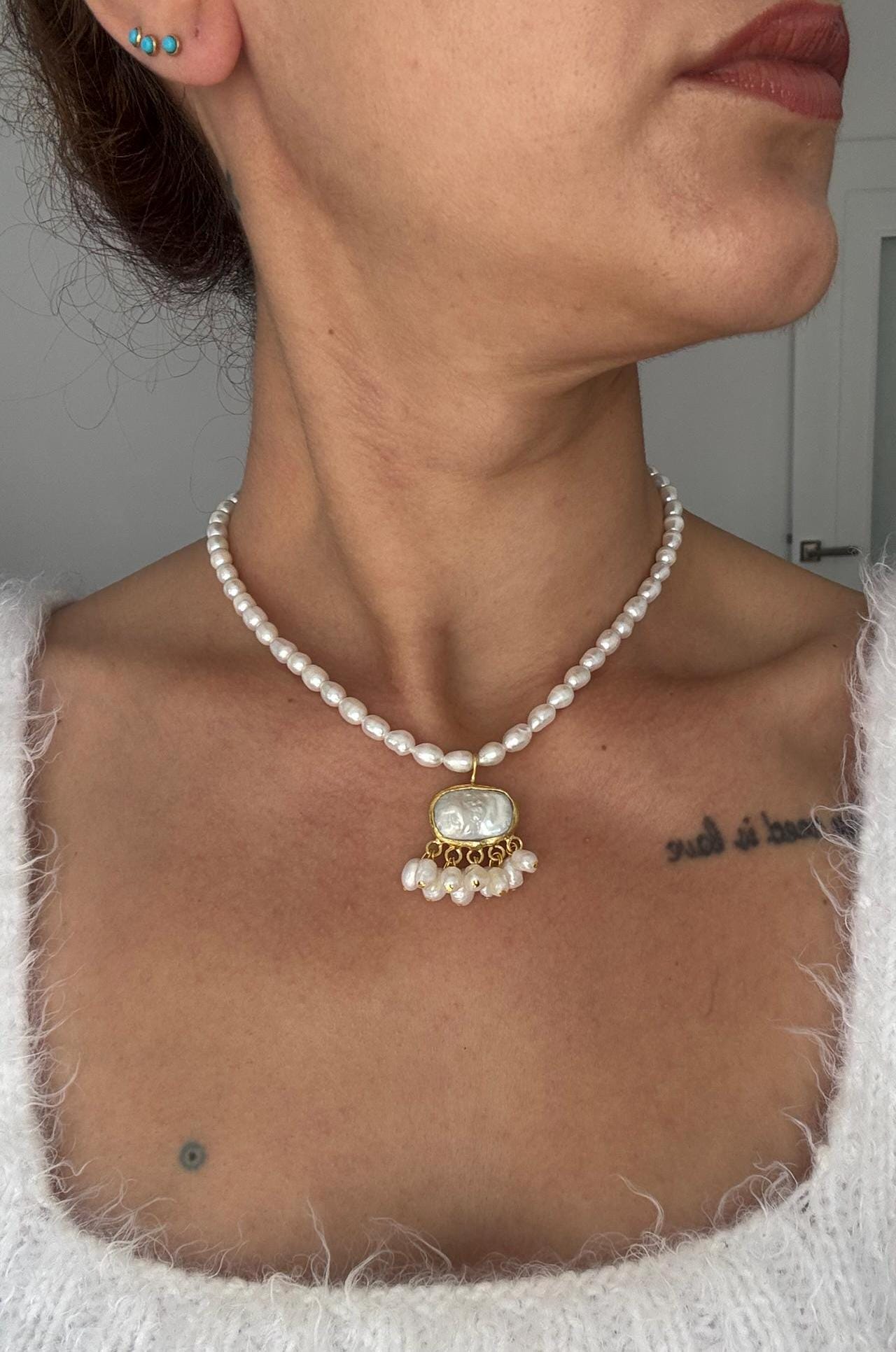 Kare İnci & İnci Dizi Kolye