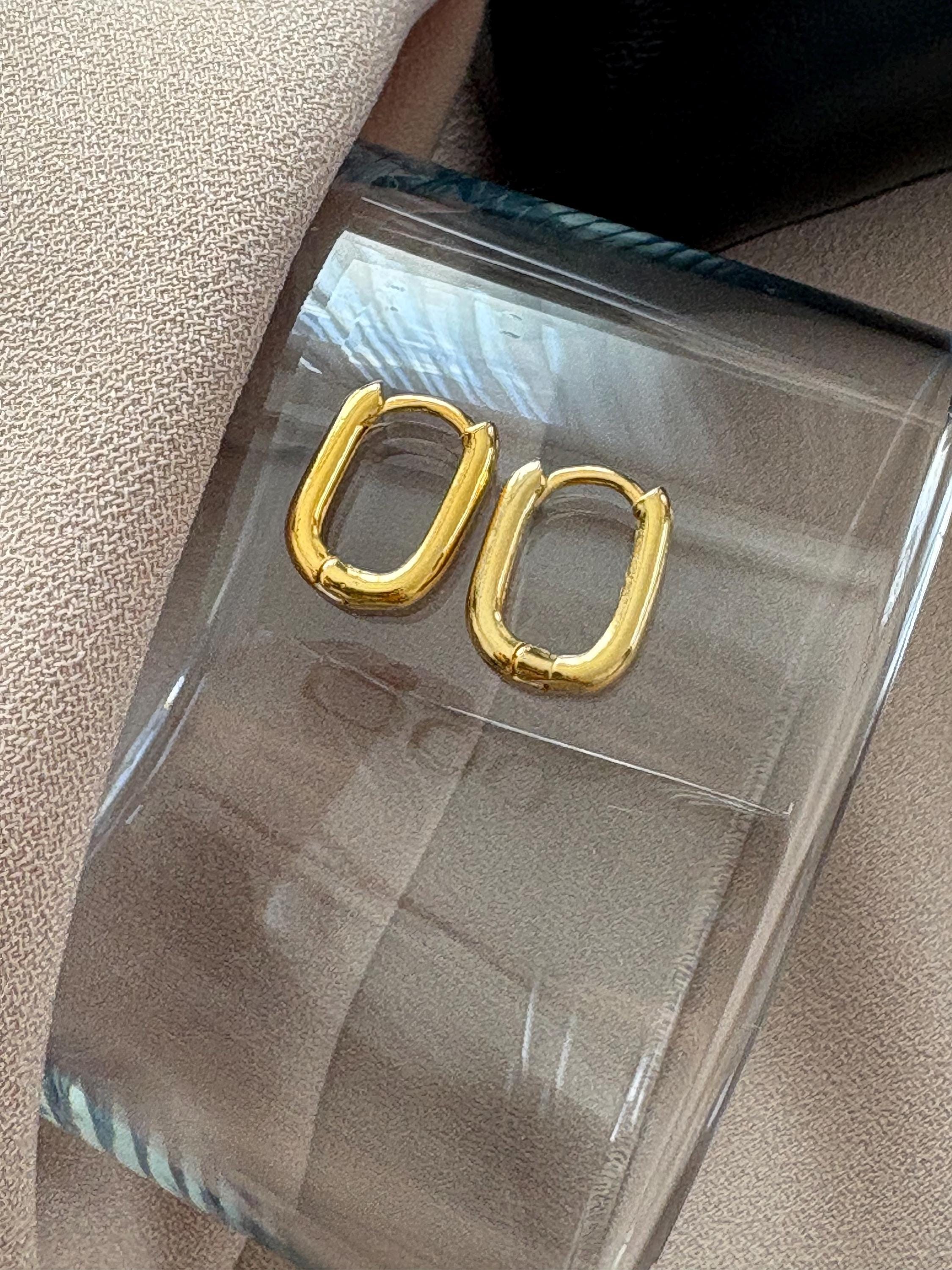 Oval Halka Küpeler