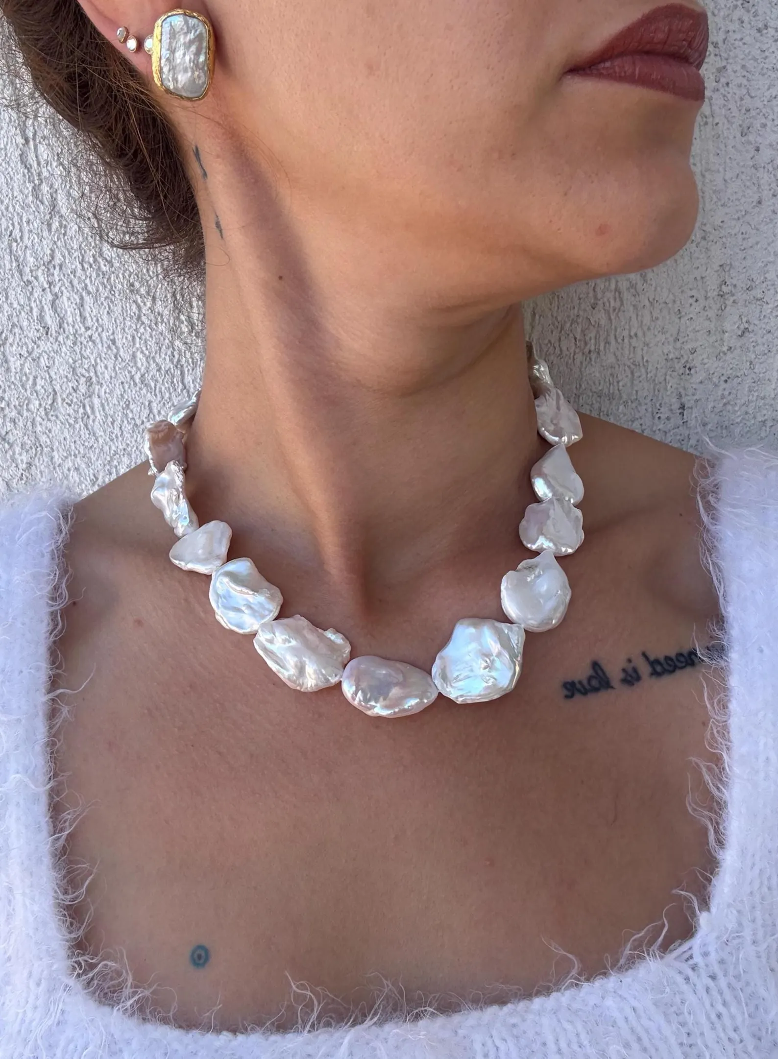 Düzensiz Kare İnci Barok El Örme Kolye