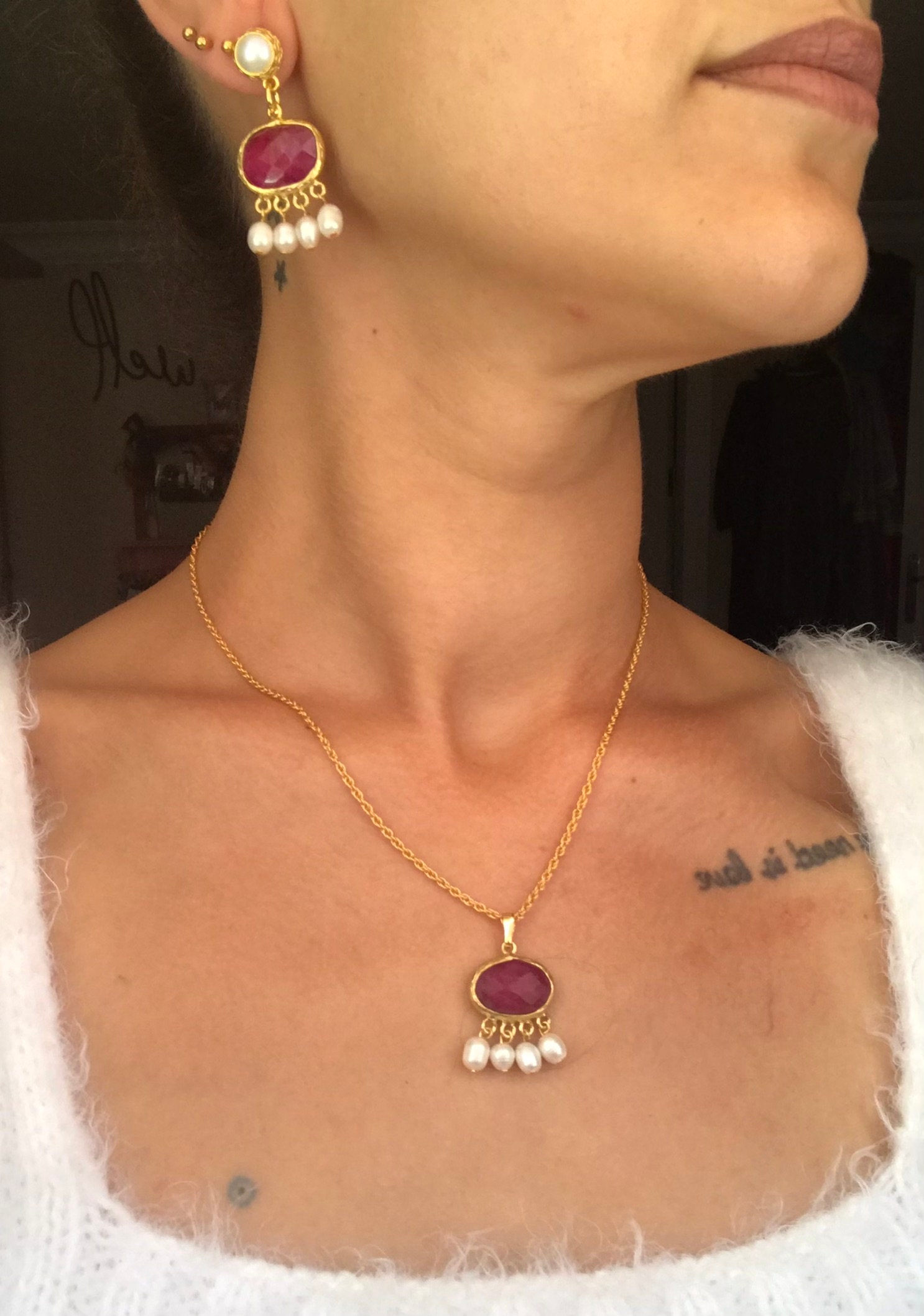 Yakut Taşlı Zincir Kolye