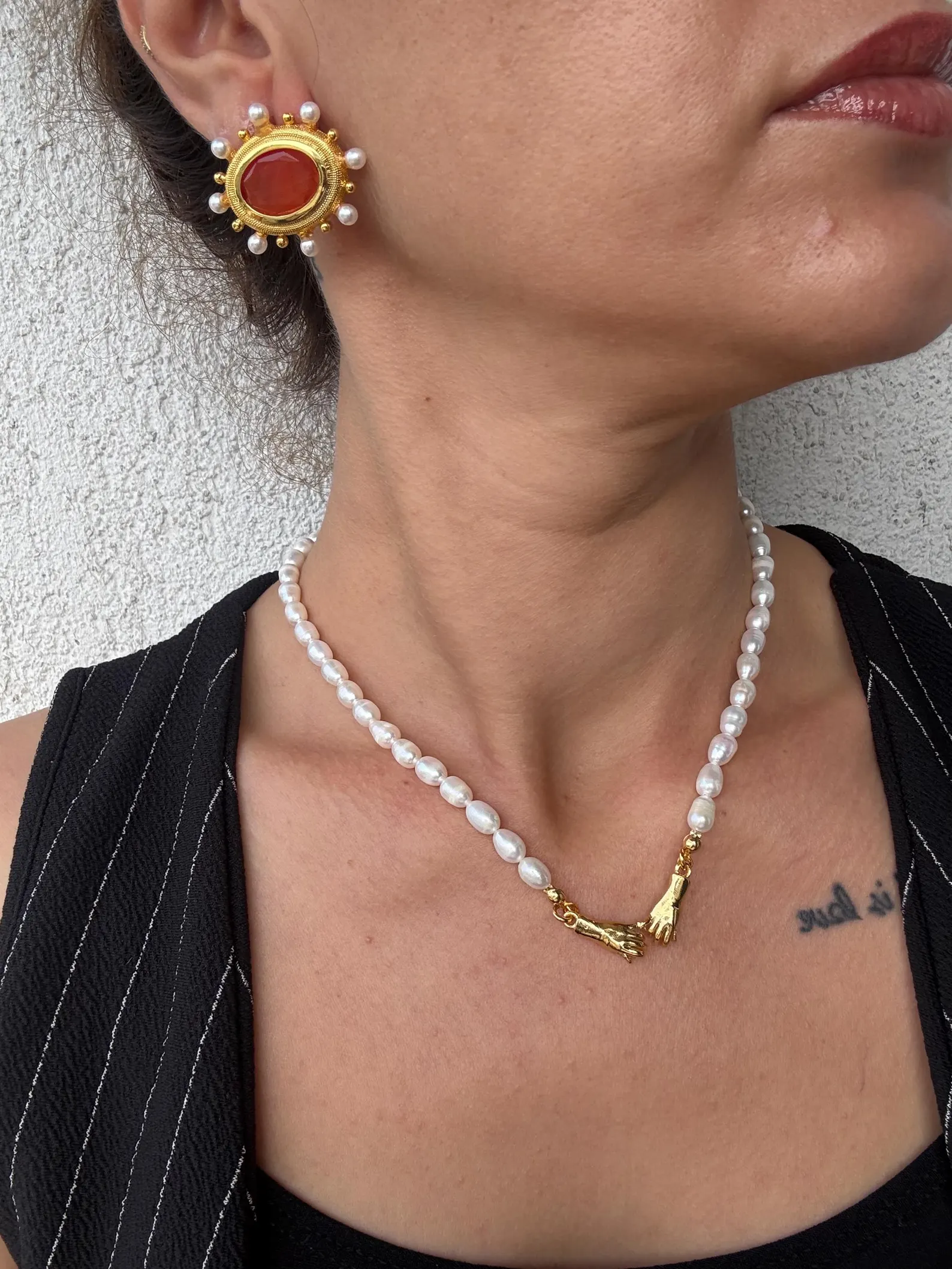 Yatay Oval Kedi Gözü Taş Küpeler