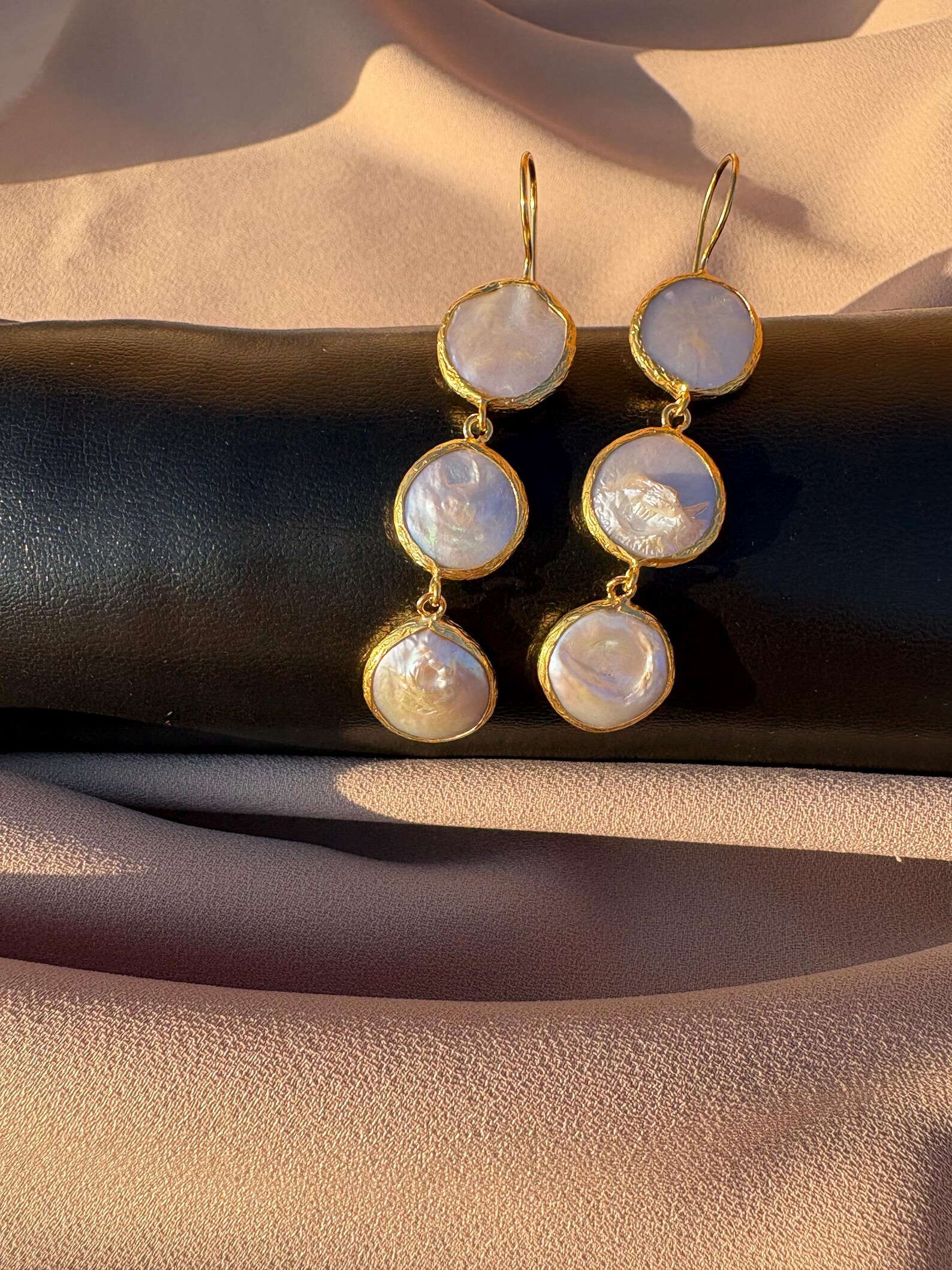 Üçlü Madeni Para İnci Uzun Küpeler