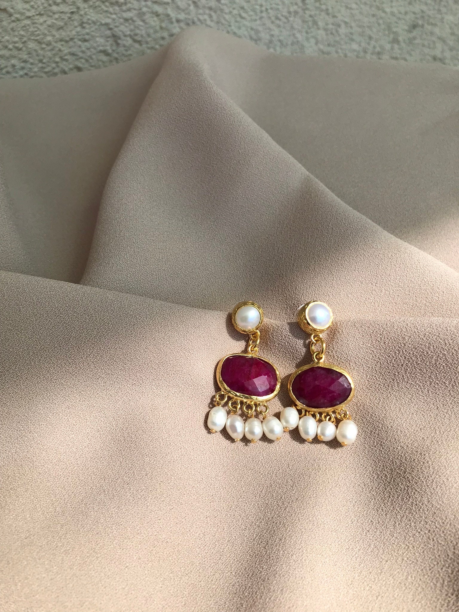 Yakut & İnci Kombin Küpe