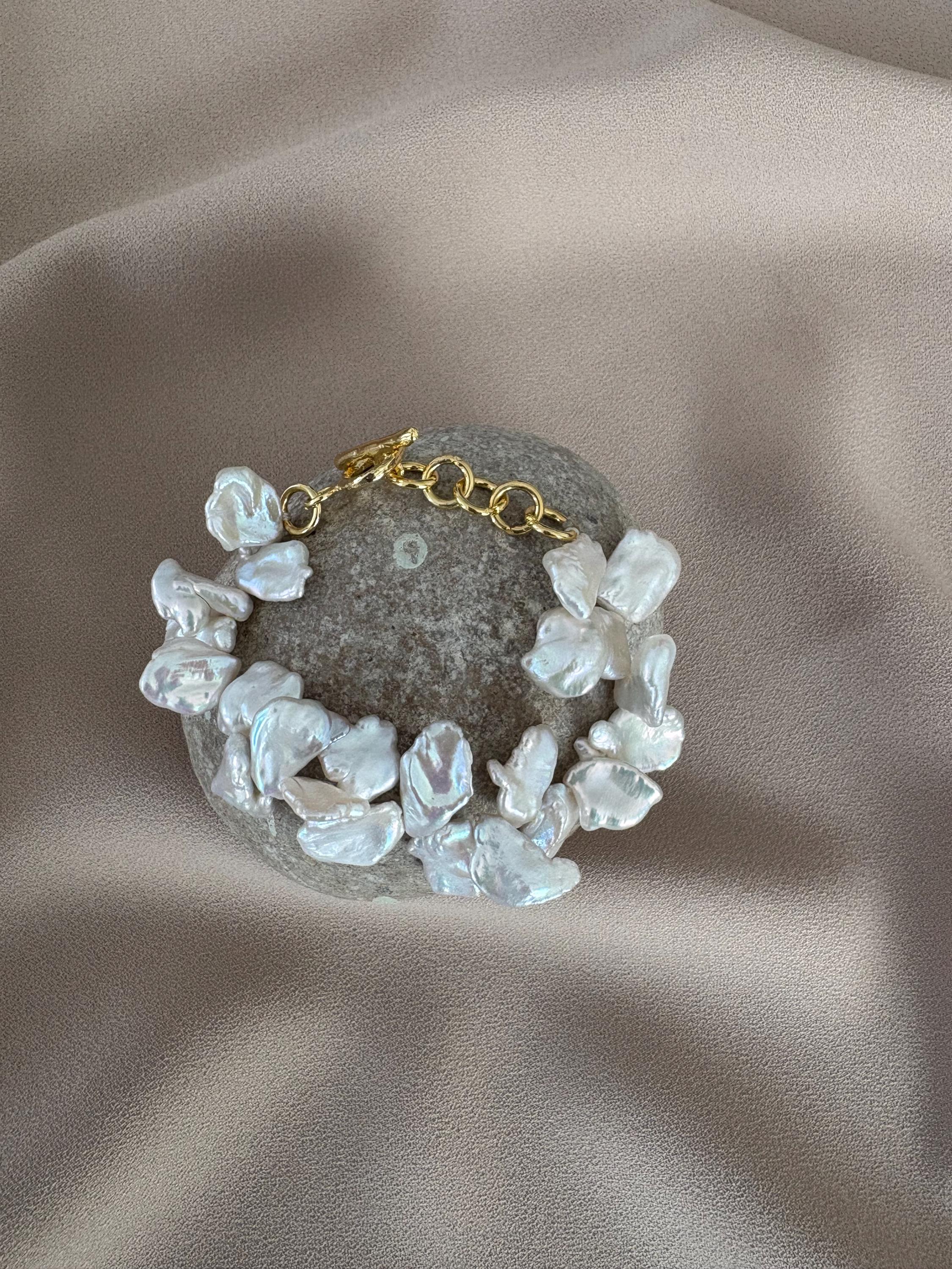 Yaprak İnci Barok Bileklik