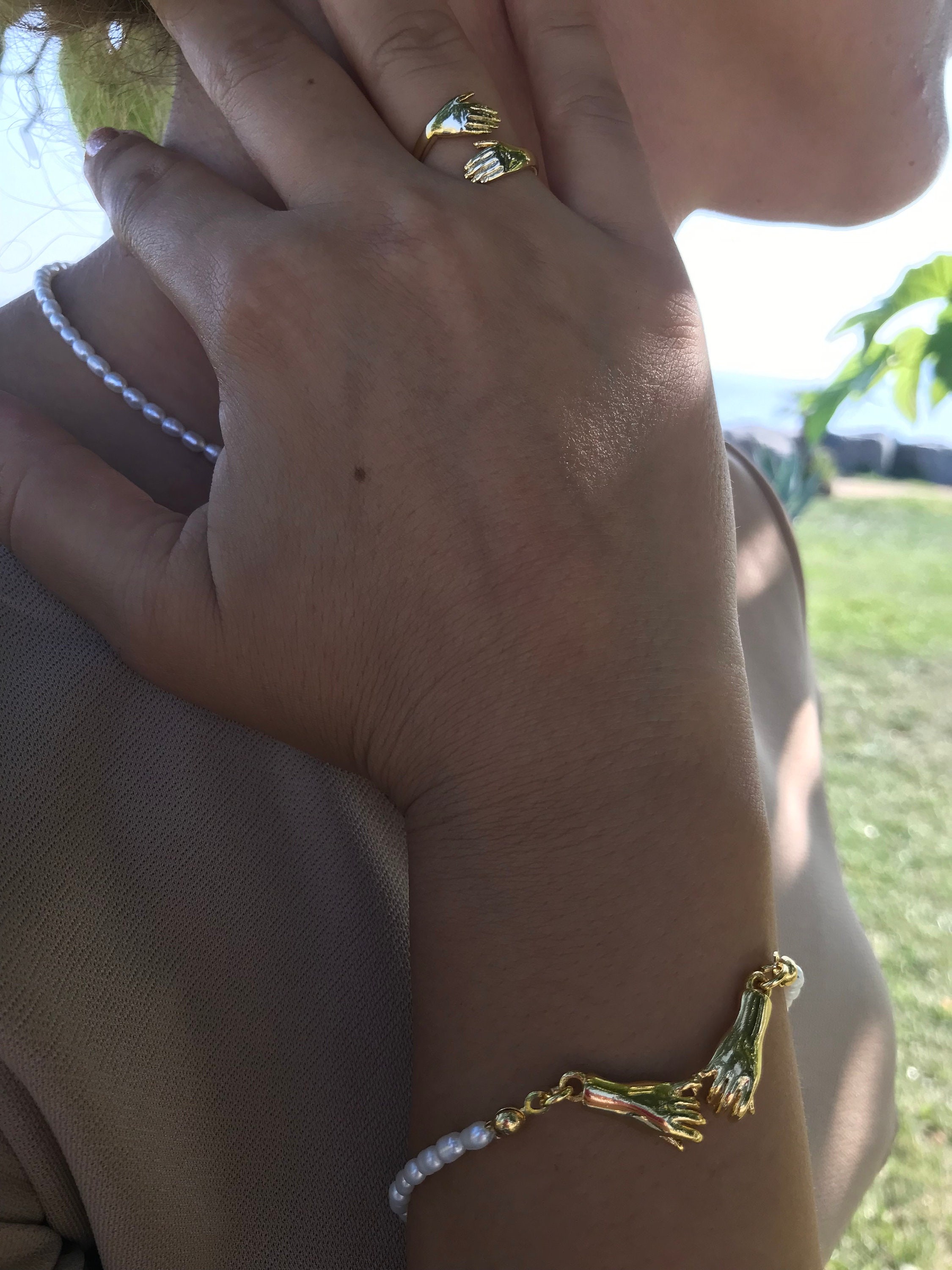Natural Pearl Hands Bracelet