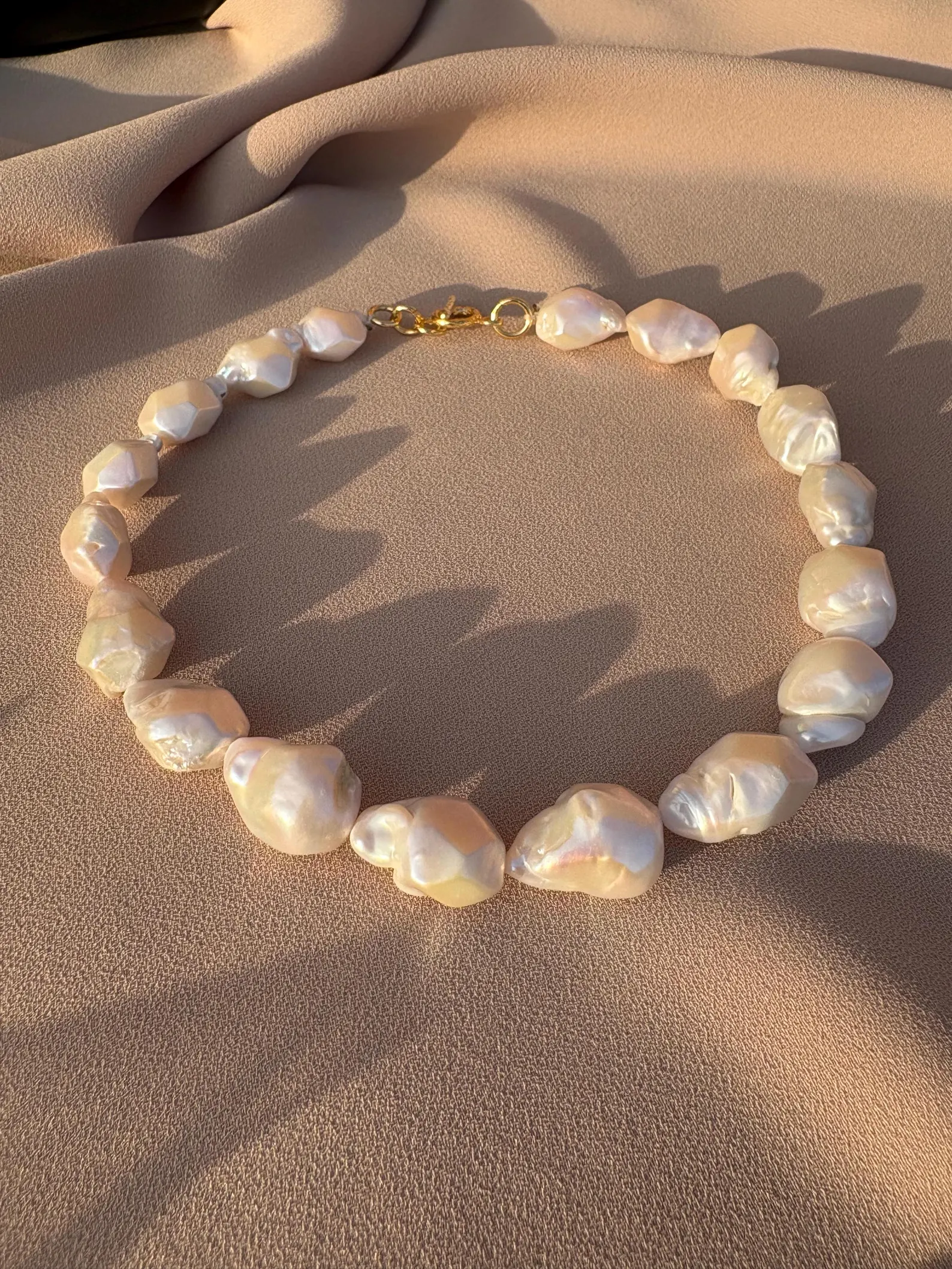 Elmas Kesim Büyük Beyaz Barok İnci Kolye