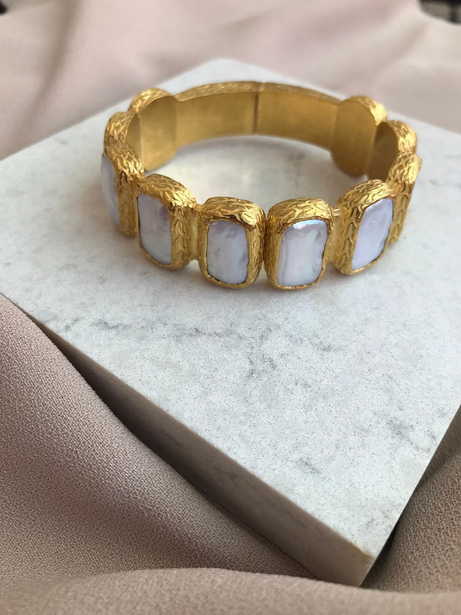 Sıralı Kare İnci Bileklik