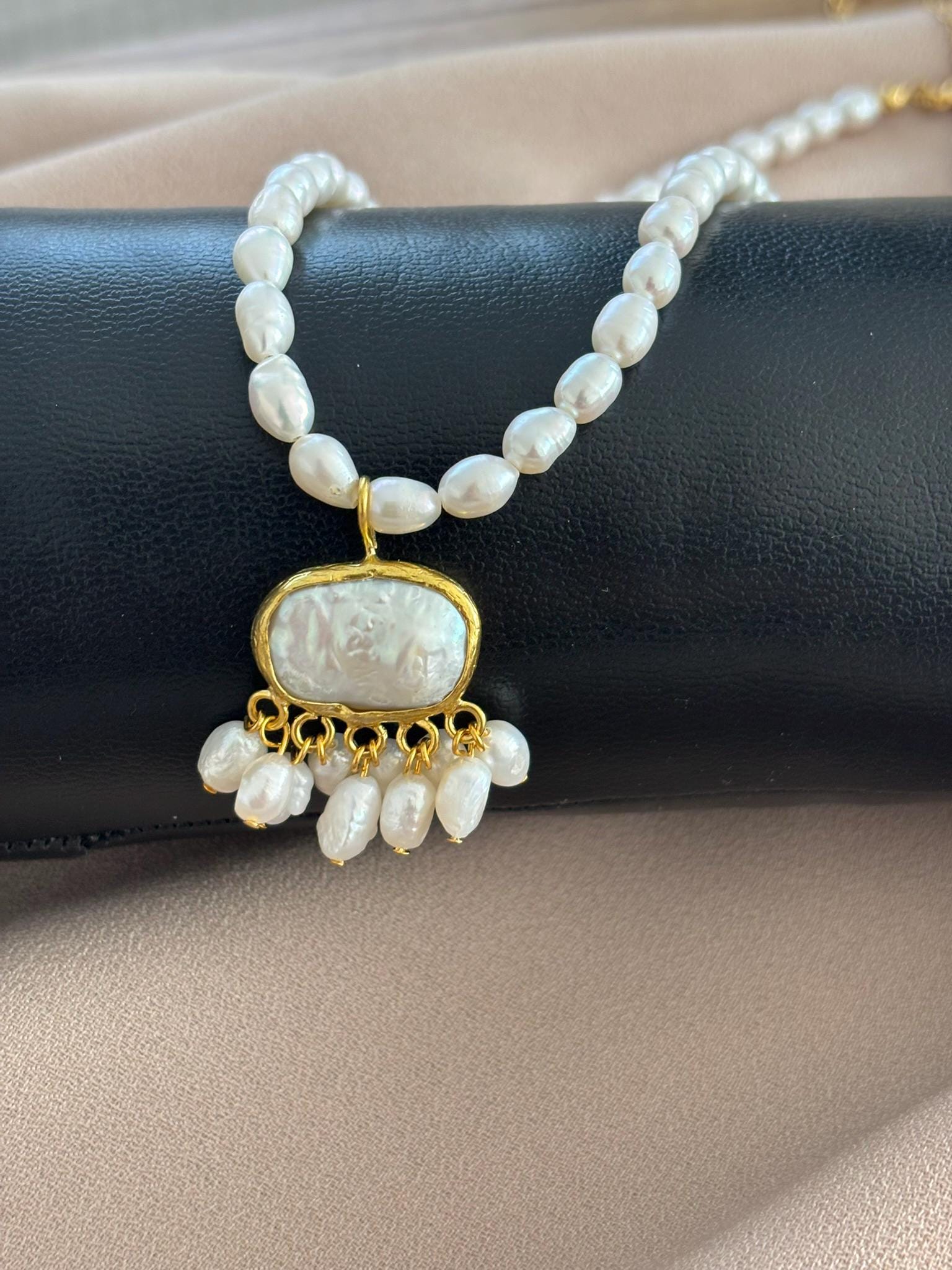 Kare İnci & İnci Dizi Kolye