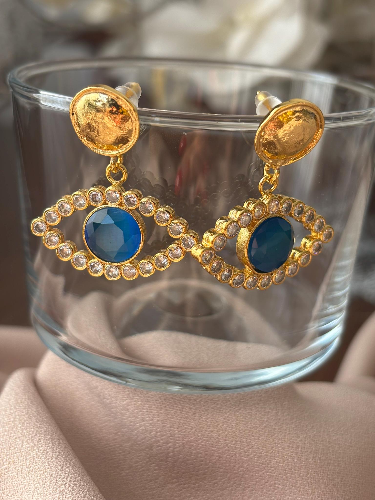 Göz Model Kedi Gözü & Zirkon Küpe