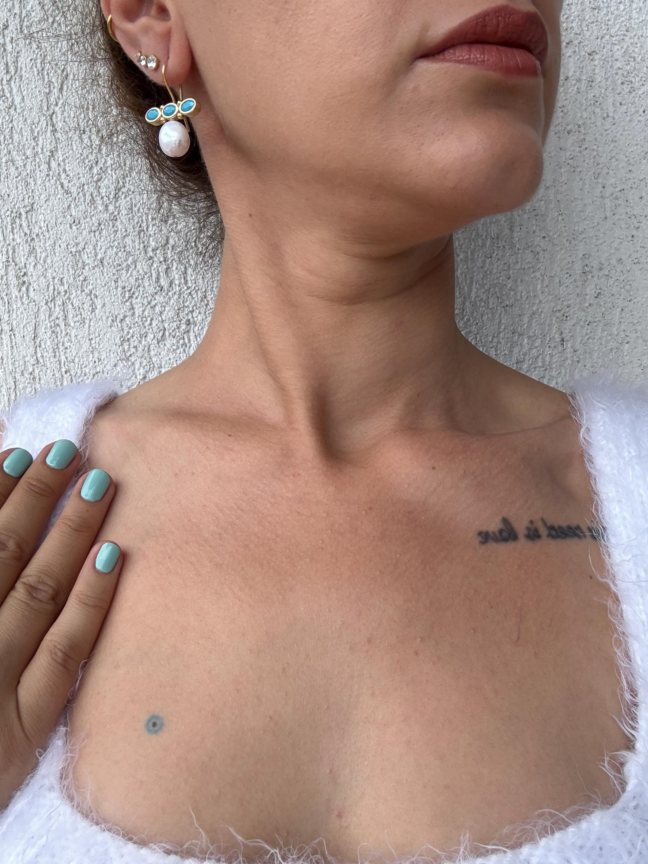 YENİ! Zamansız Turkuaz Zirkon Taşlı İnci Küpe