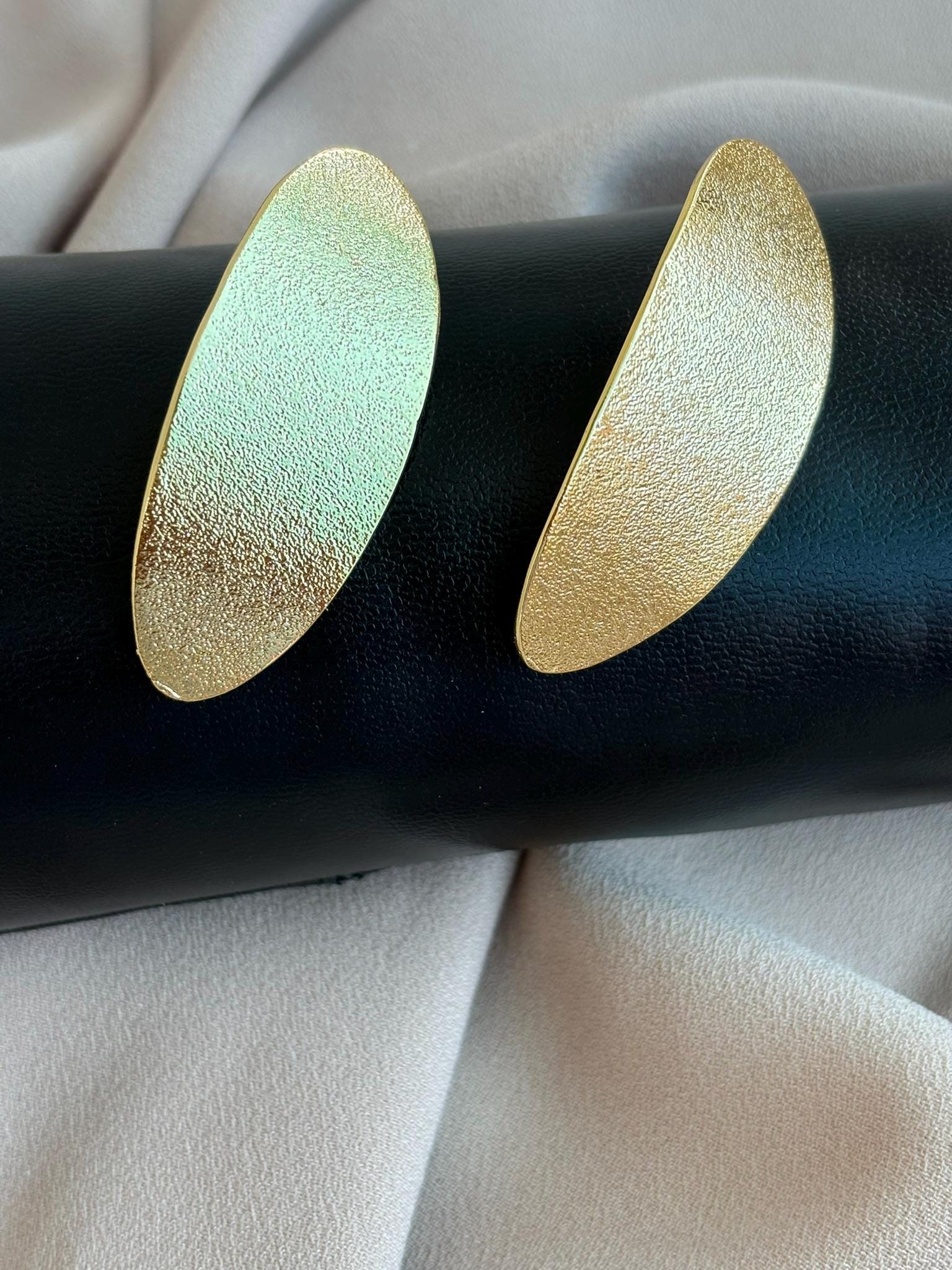YENİ ! Oval Desenli Döküm Küpeler, El Yapımı Bronz Küpeler