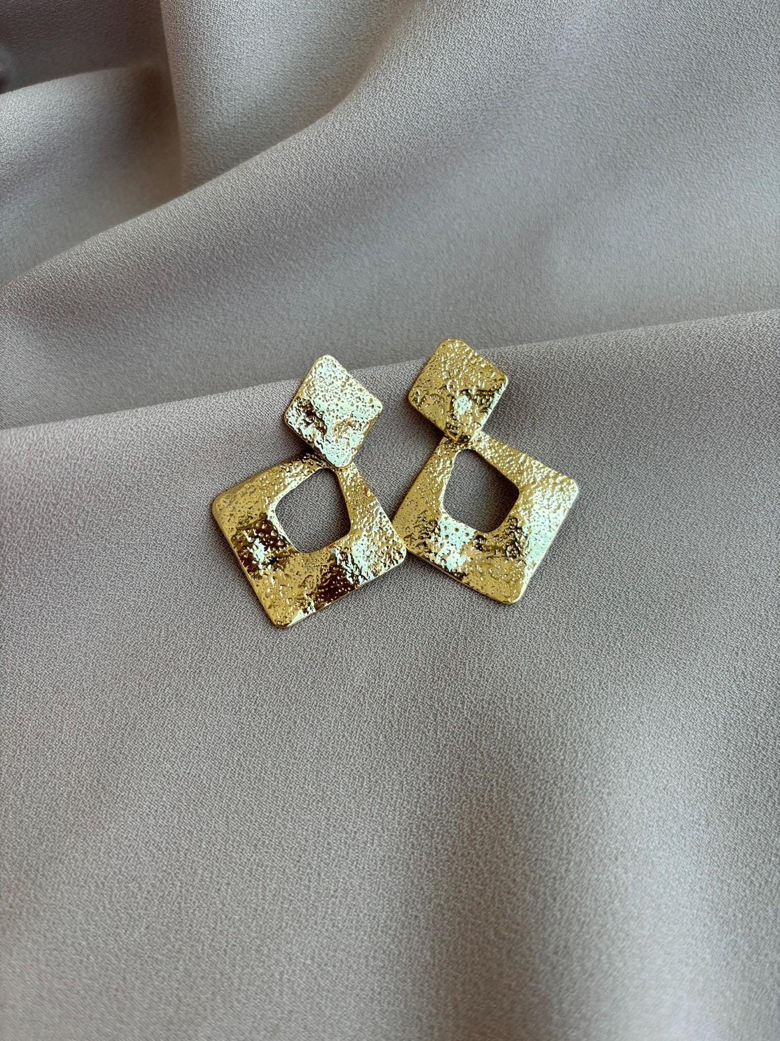 YENİ! Özel Tasarım Kare Döküm Küpe, El Yapımı Bronz Desenli Küpe