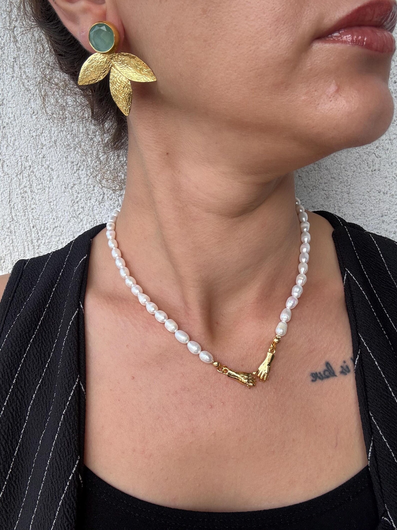 Üç Yapraklı Kedi Gözü Taş Küpeler