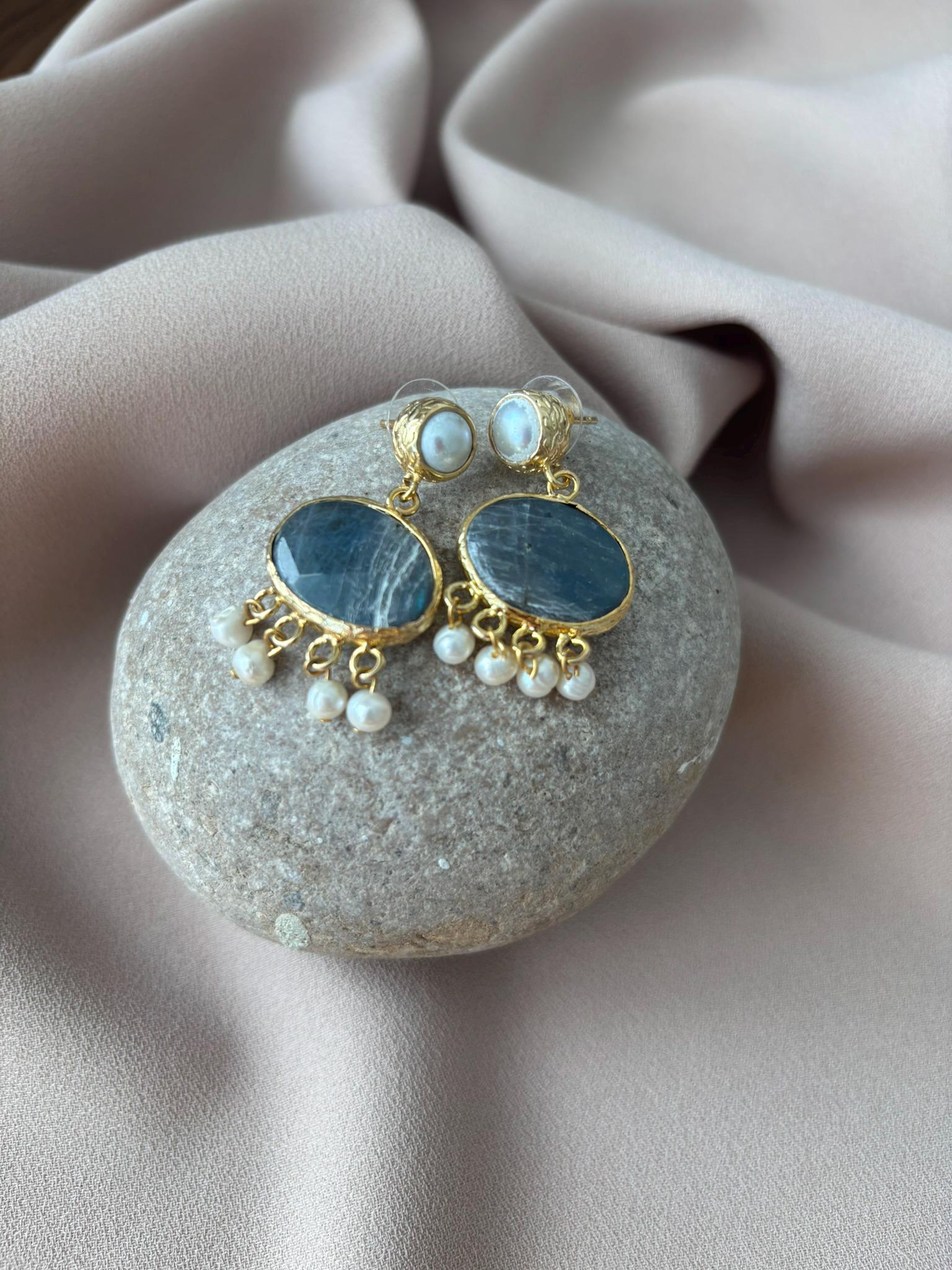 İnci Sarkıtlı Labradorit Küpe