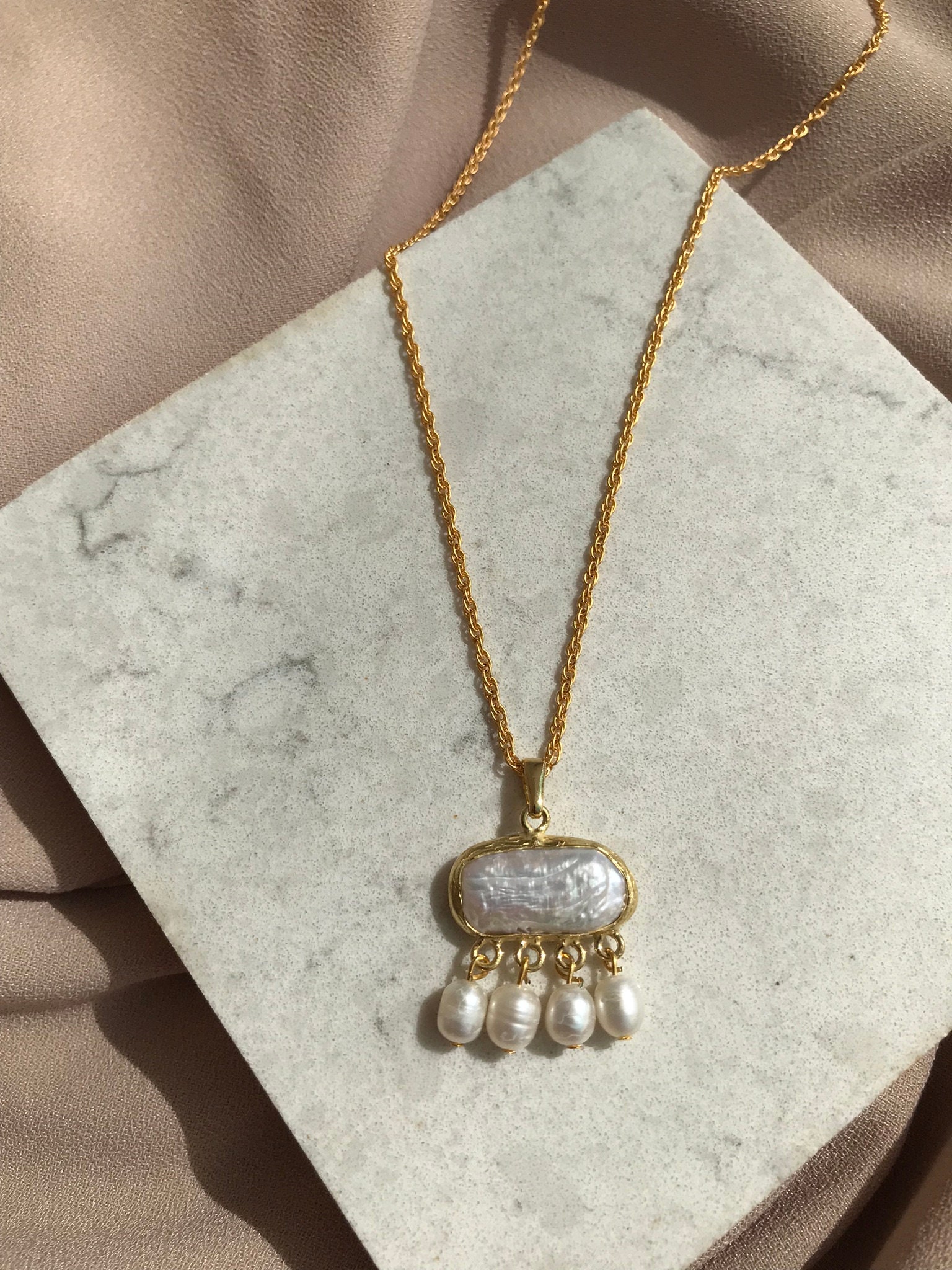 Kare İnci Zincir Kolye