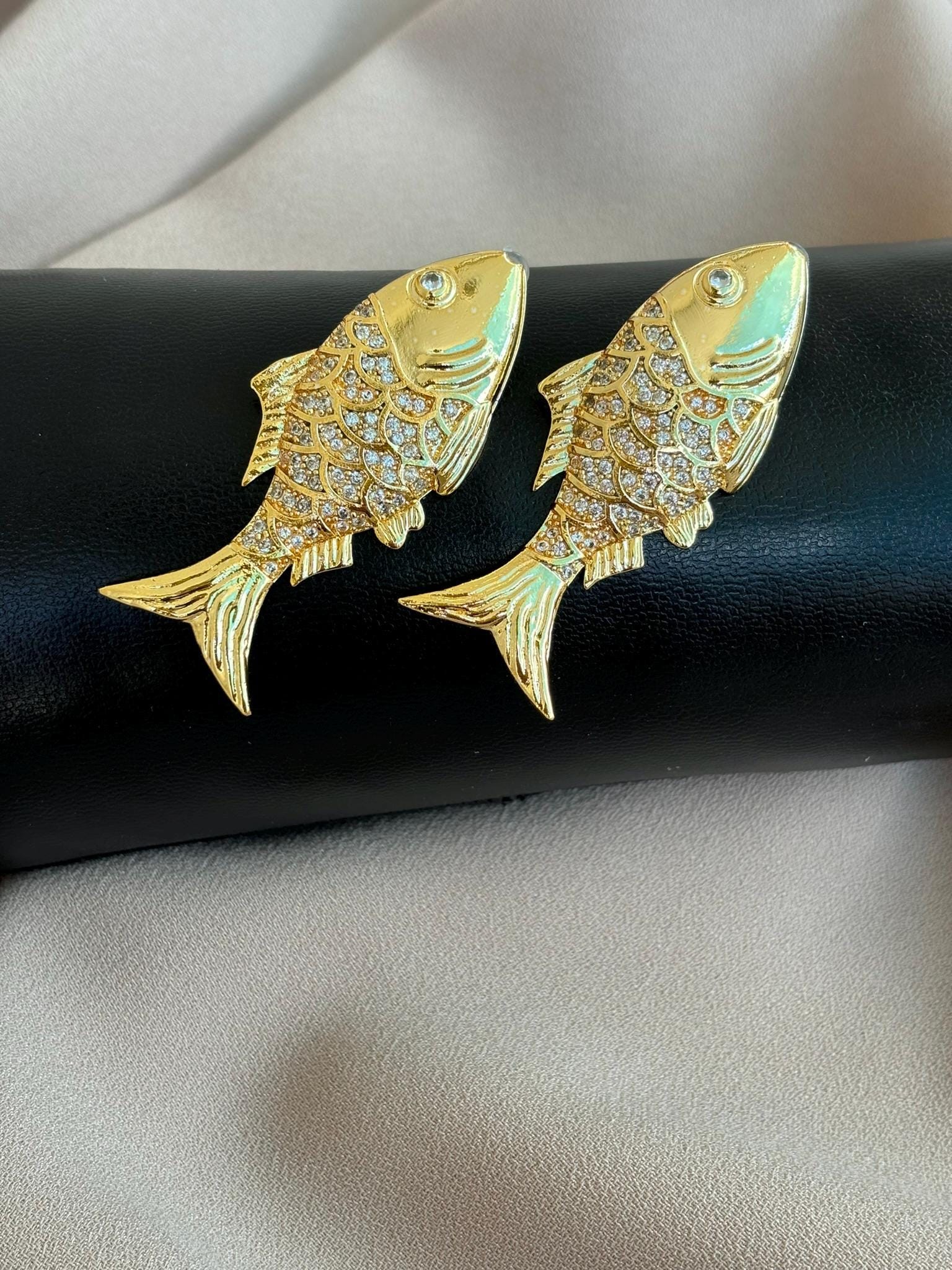YENİ ! Balık Tasarım Zirkon Taşlı Döküm Küpe