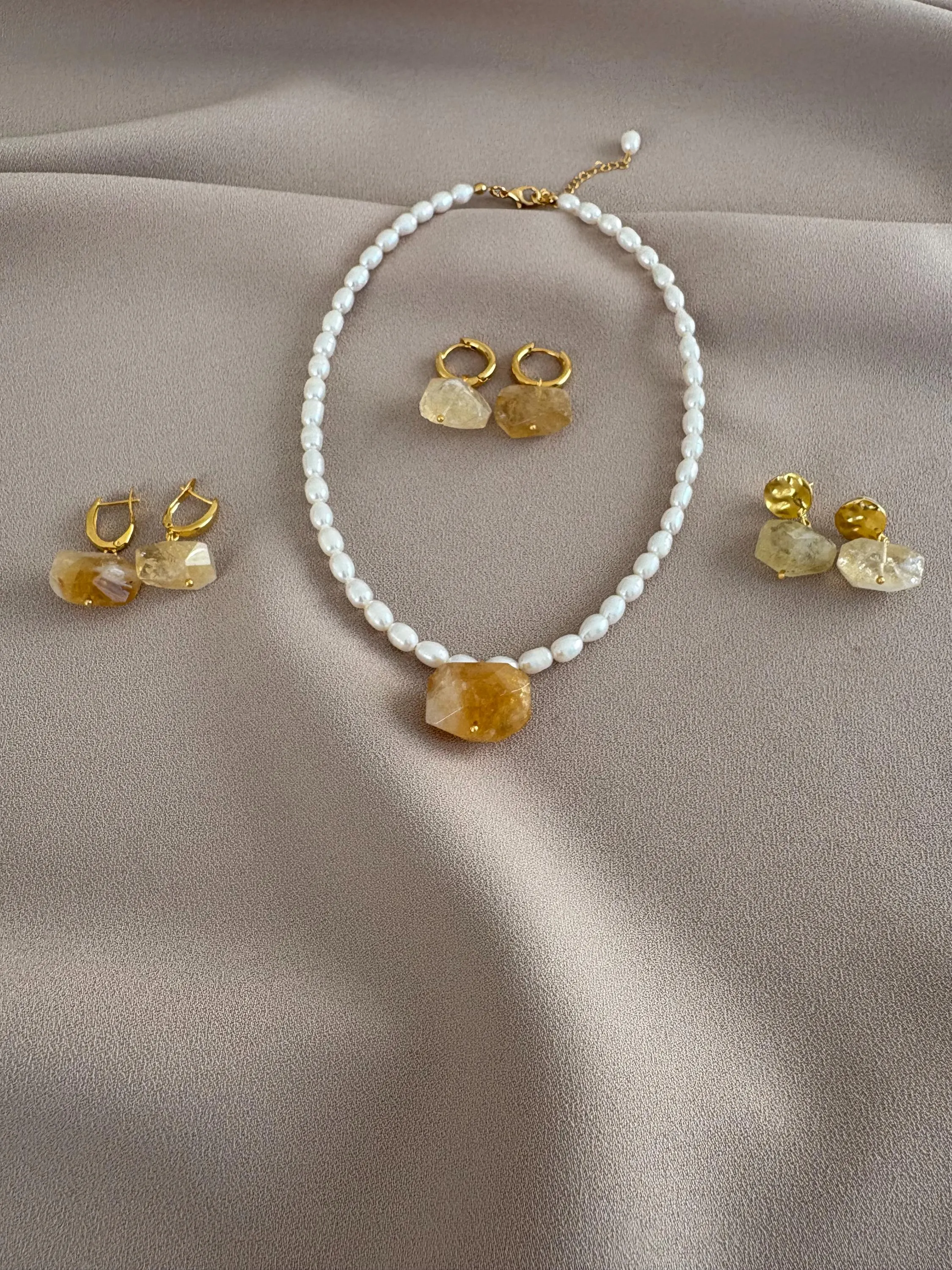  Doğal Sitrin Taşlı Kare Zincir Kolyeler