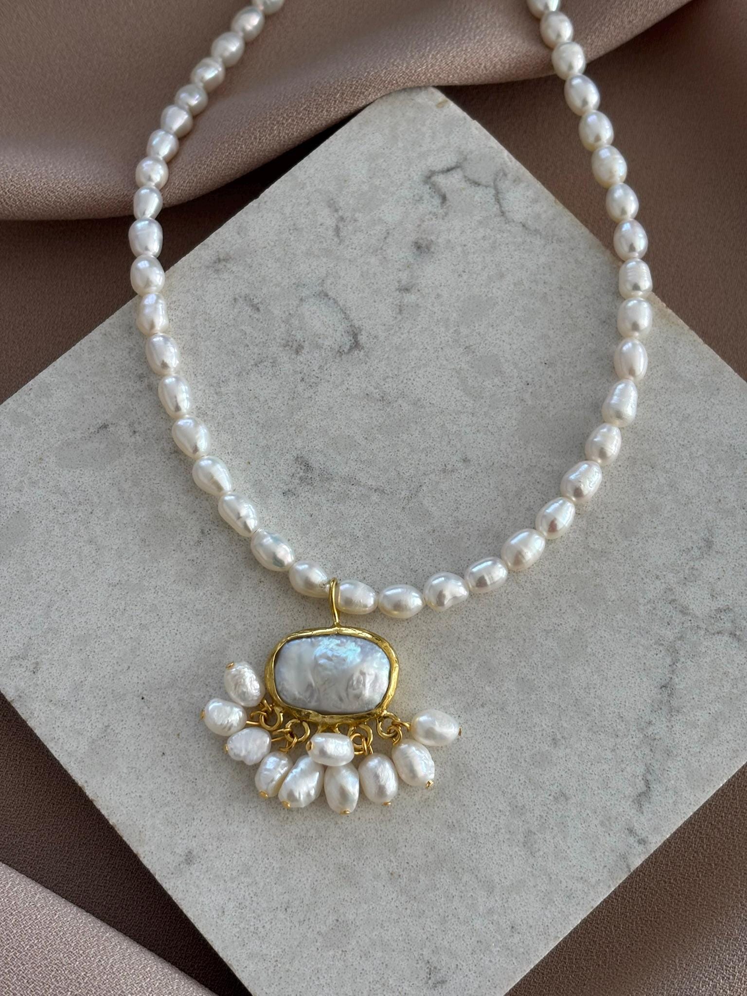 Kare İnci & İnci Dizi Kolye