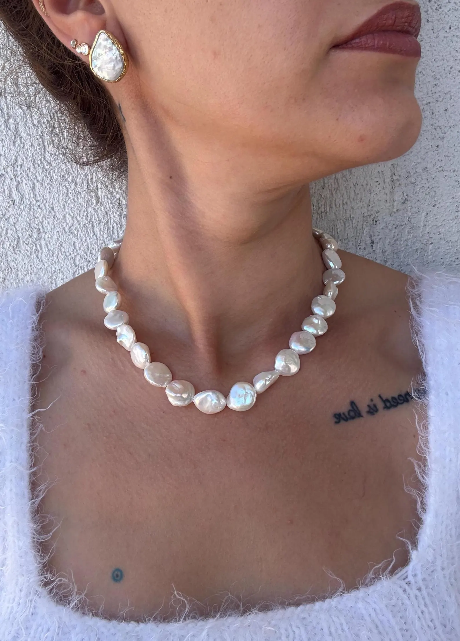 El Örmesi Coin İnci Kolye