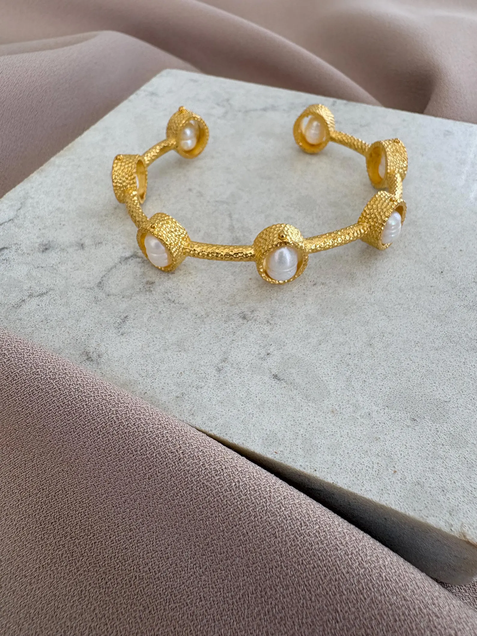 Sıralı Doğal İnci Bileklik 