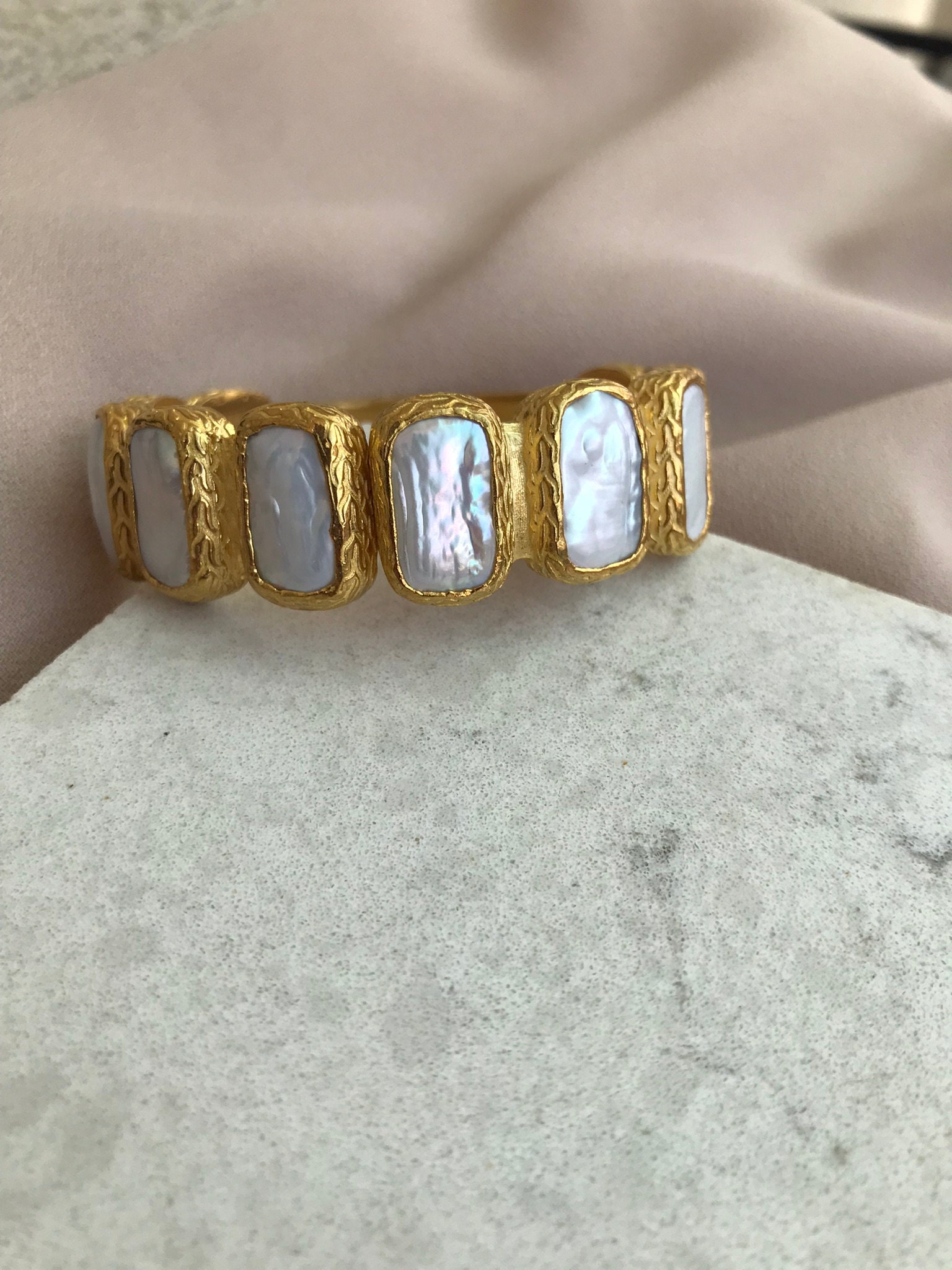 Sıralı Kare İnci Bileklik