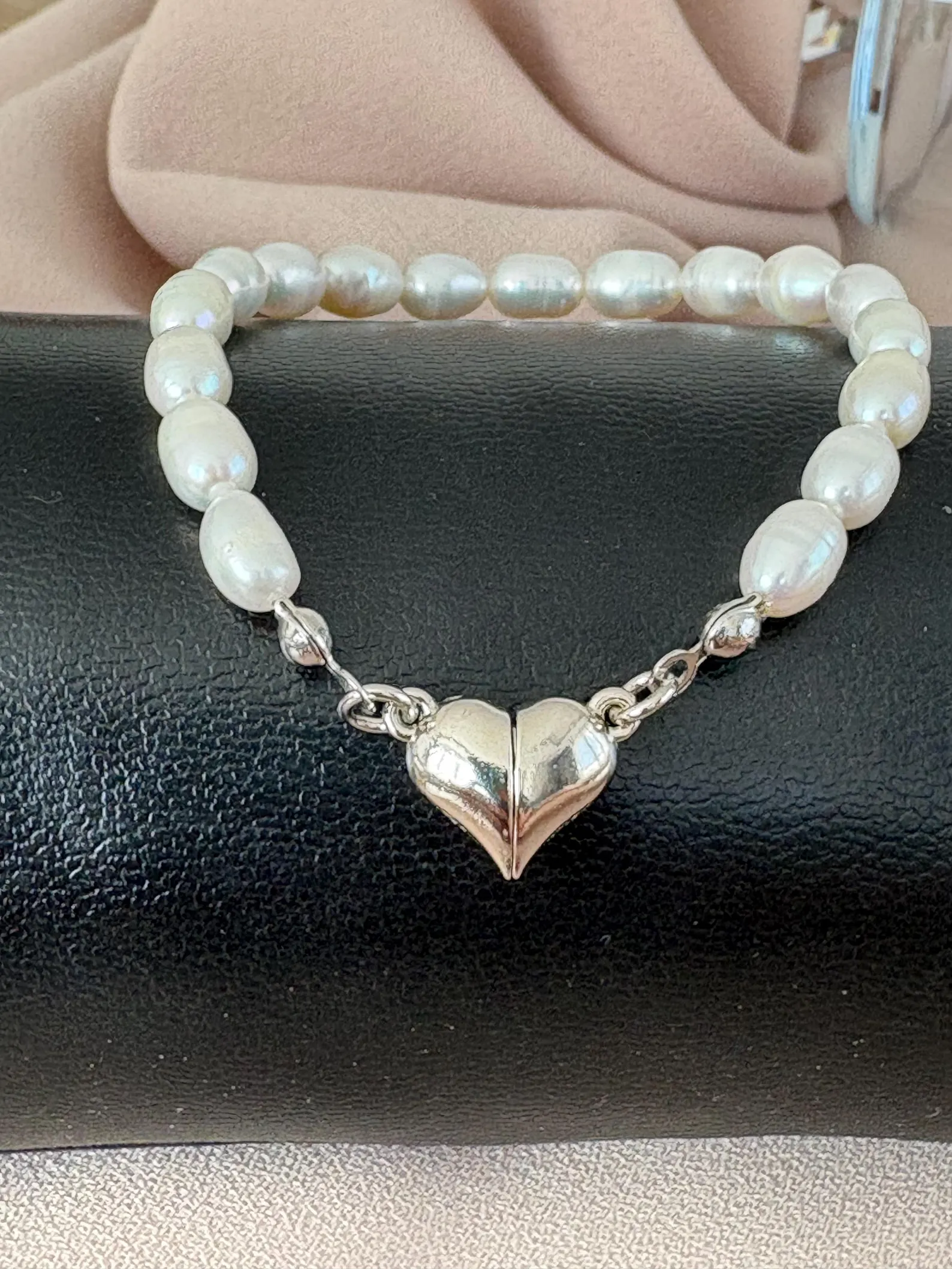 Mıknatıs Kalp Doğal İnci Bileklik