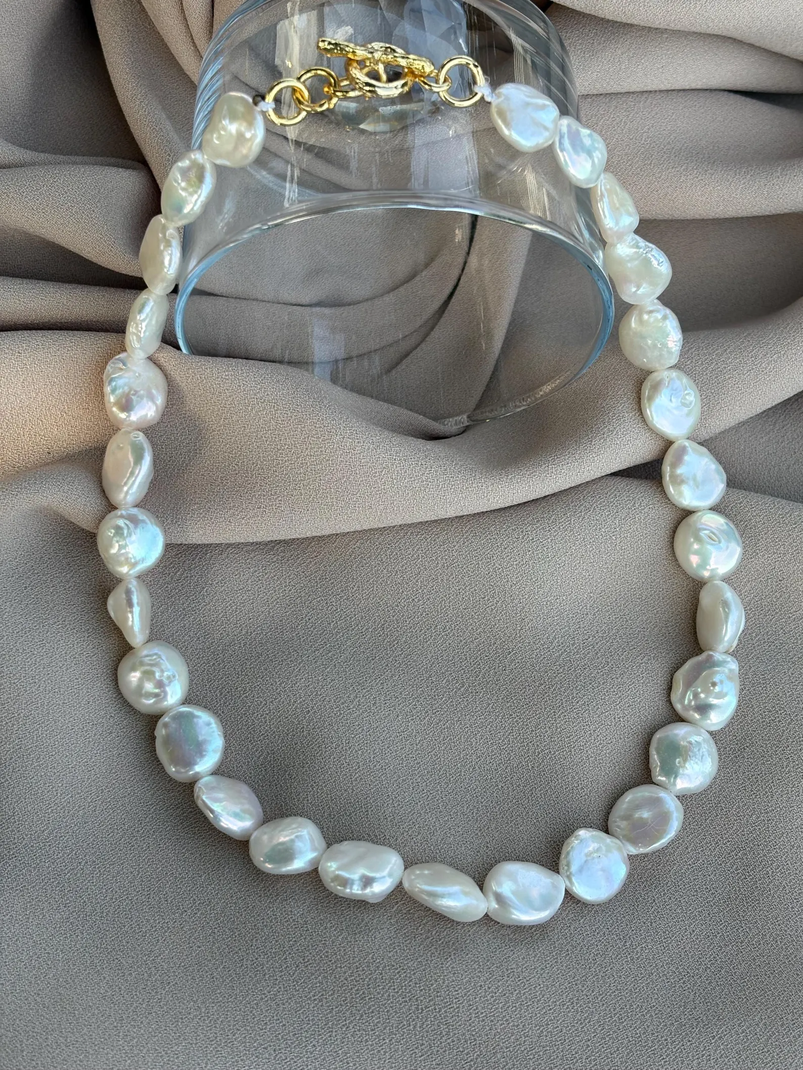 El Örmesi Coin İnci Kolye