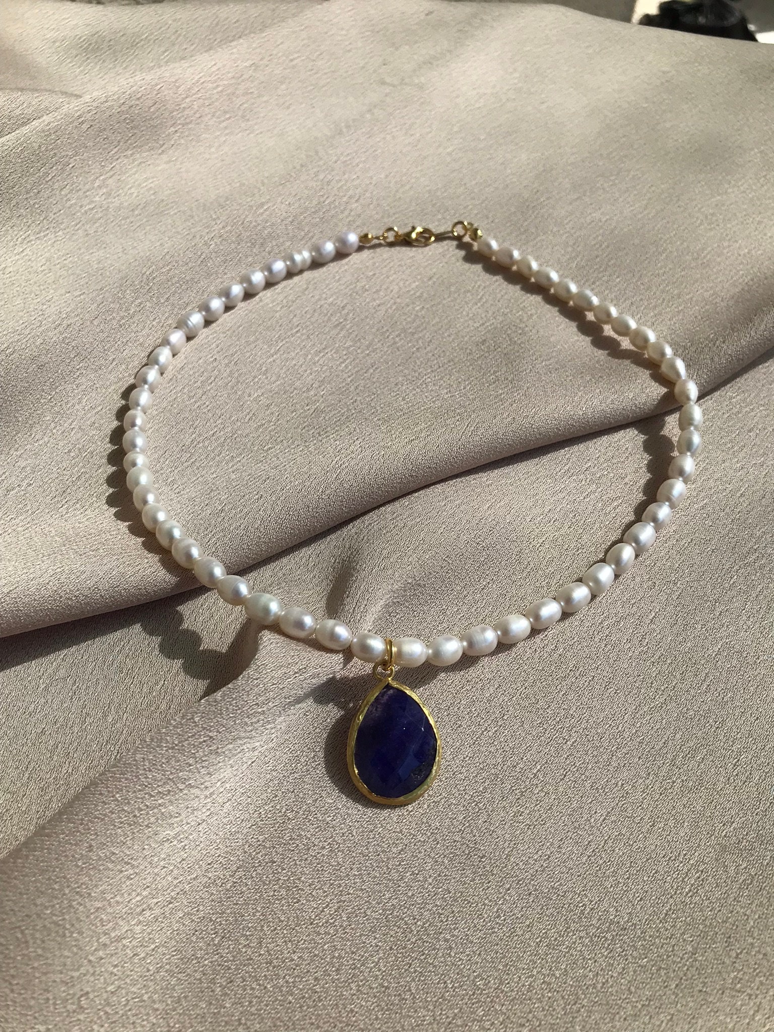 İnci Dizi Damla Kesim Safir Kolye