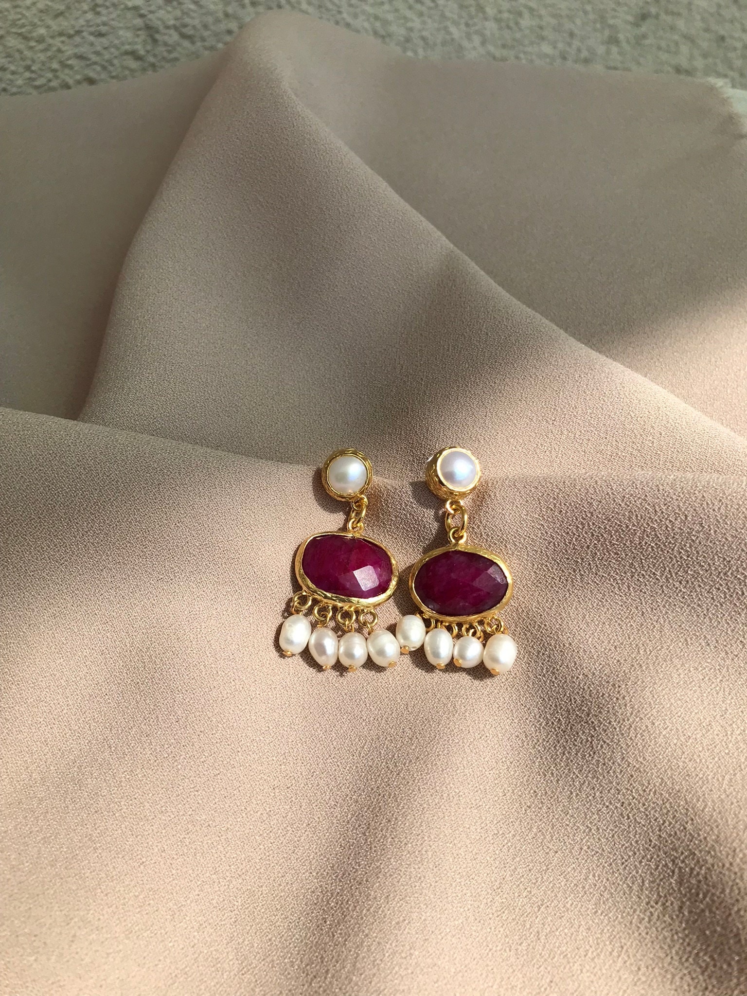 Yakut & İnci Kombin Küpe