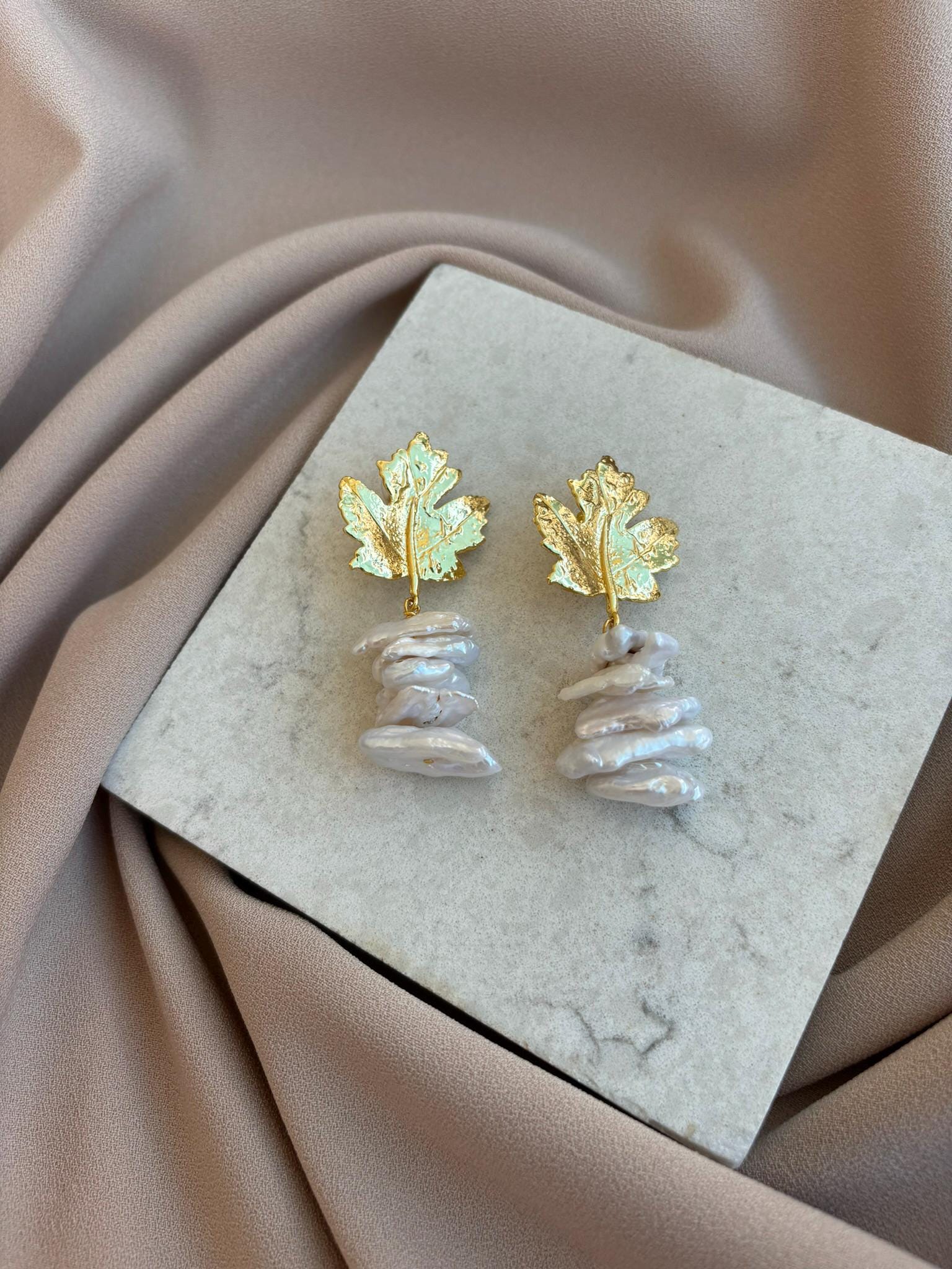 Çınar Yaprağı İnci Küpe