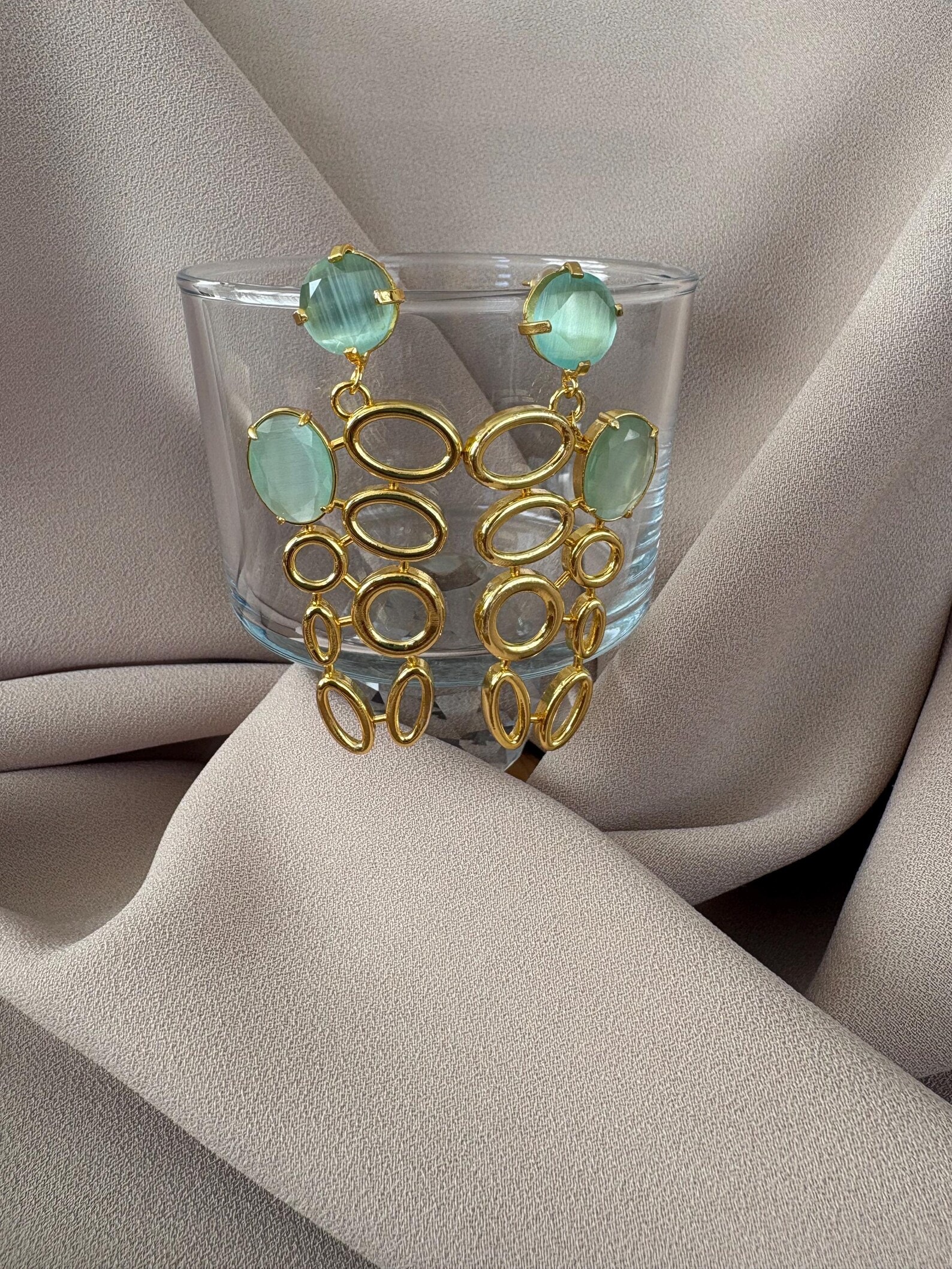 Kedi Gözü Uzun Döküm Küpeler