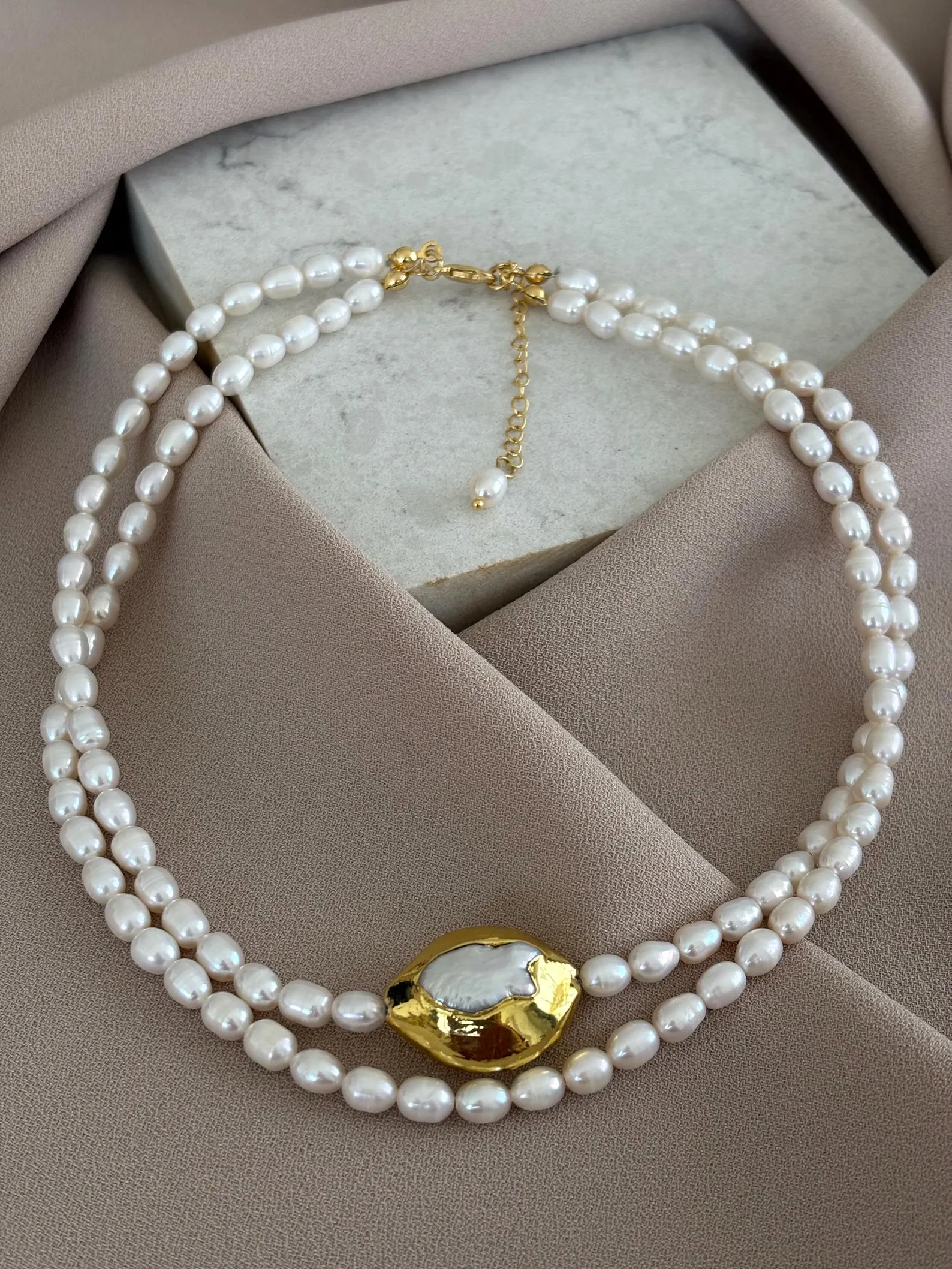 Altın Kaplama Barok İnci Çift Sıra Kolye