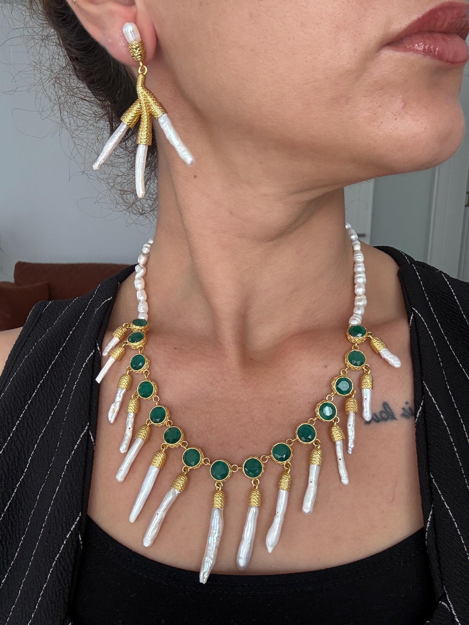 Sakız İncisi Kaz Ayağı Küpe