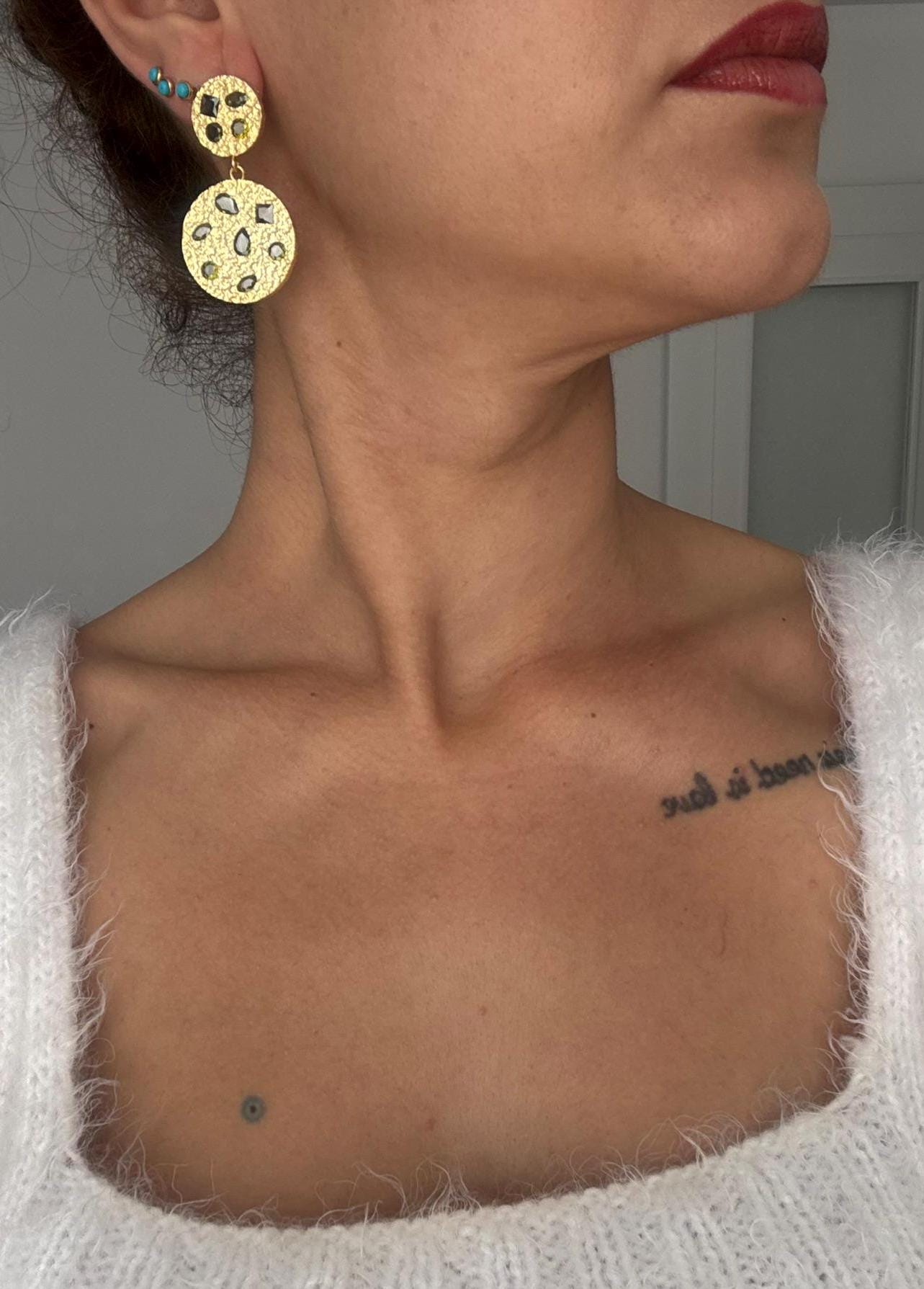 Zirkon Taşlı Yuvarlak Döküm Küpe