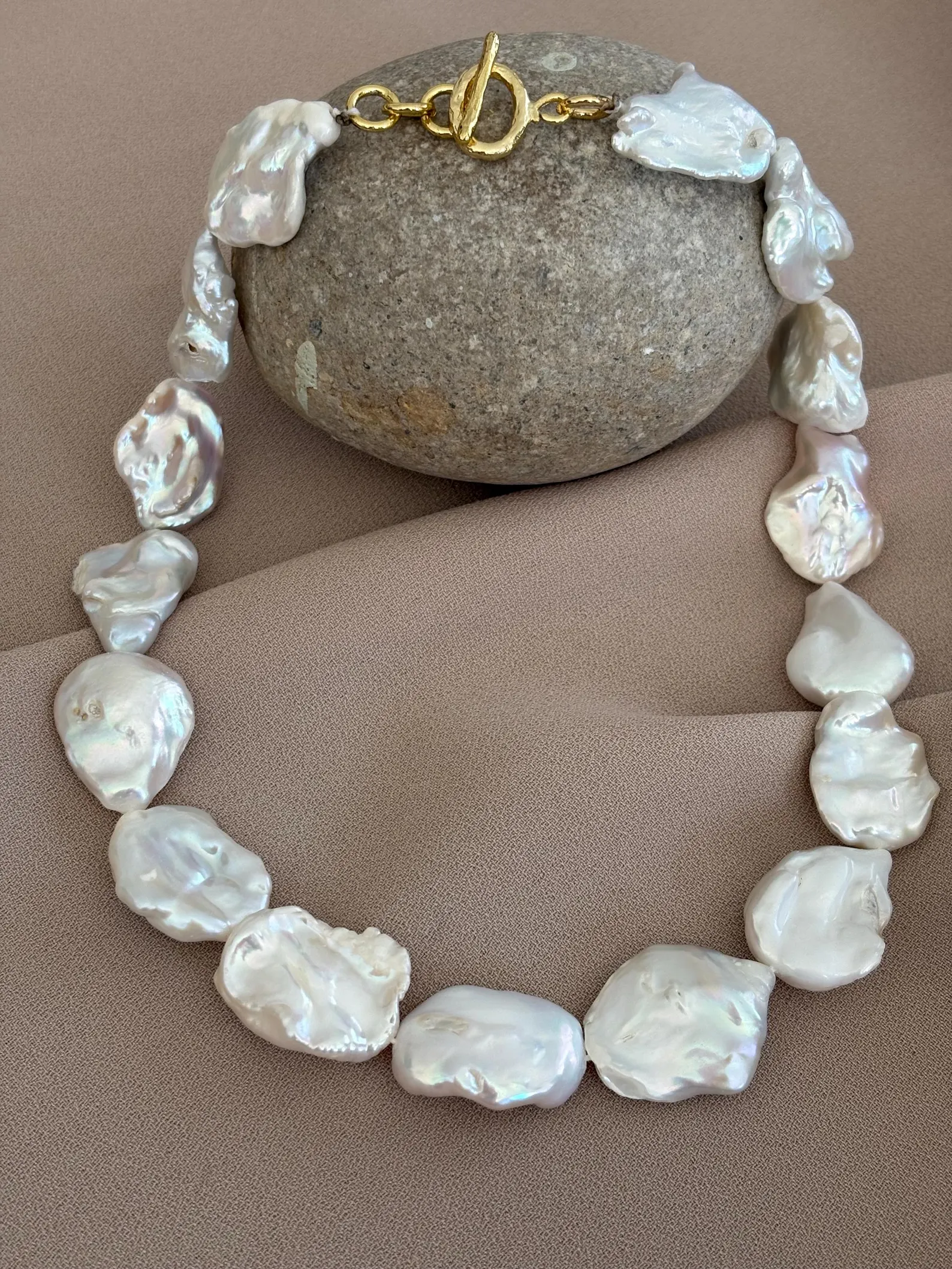 Düzensiz Kare İnci Barok El Örme Kolye