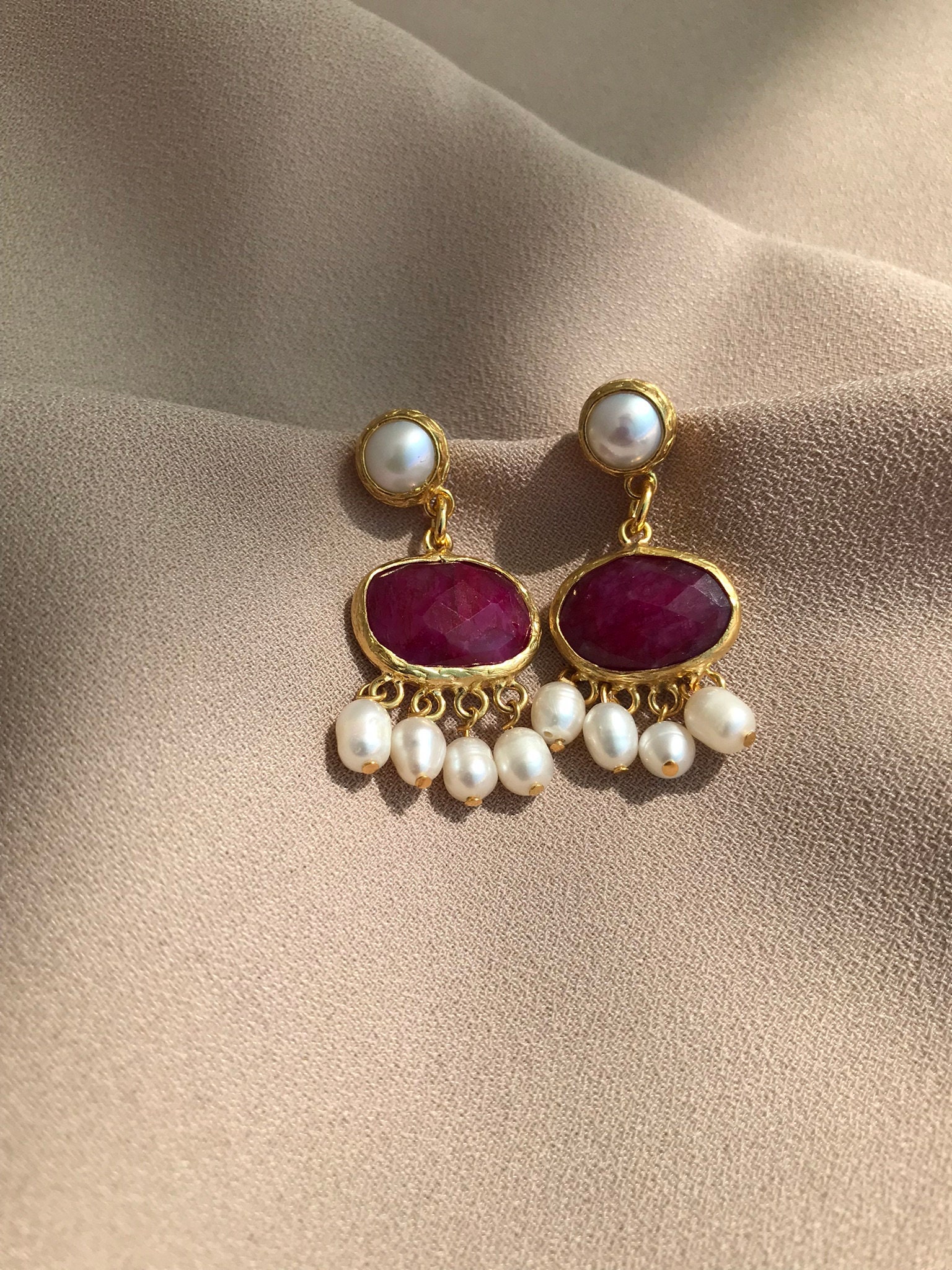 Yakut & İnci Kombin Küpe