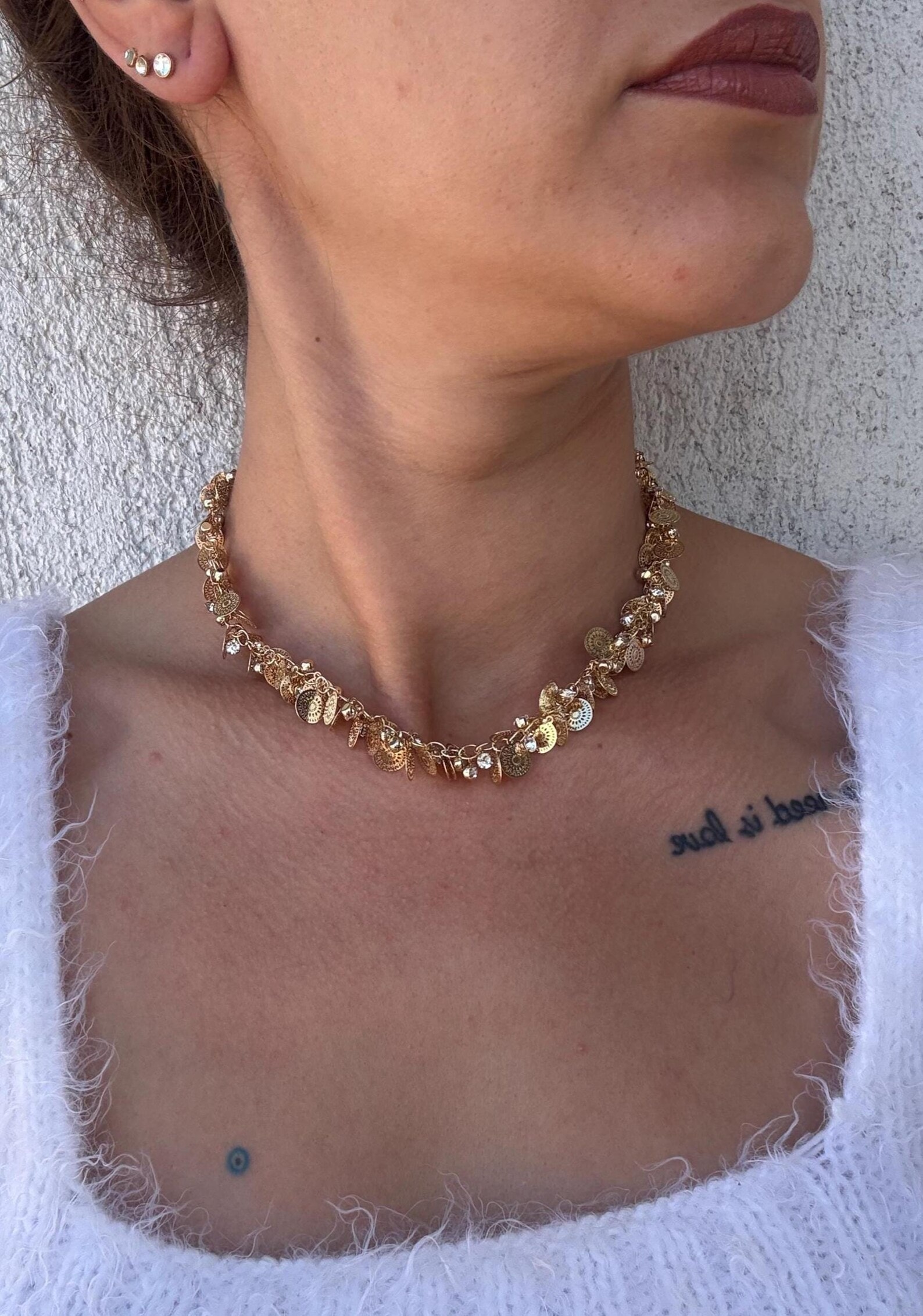 Pul Taş İşlemeli Sallantılı Zincir Kolye