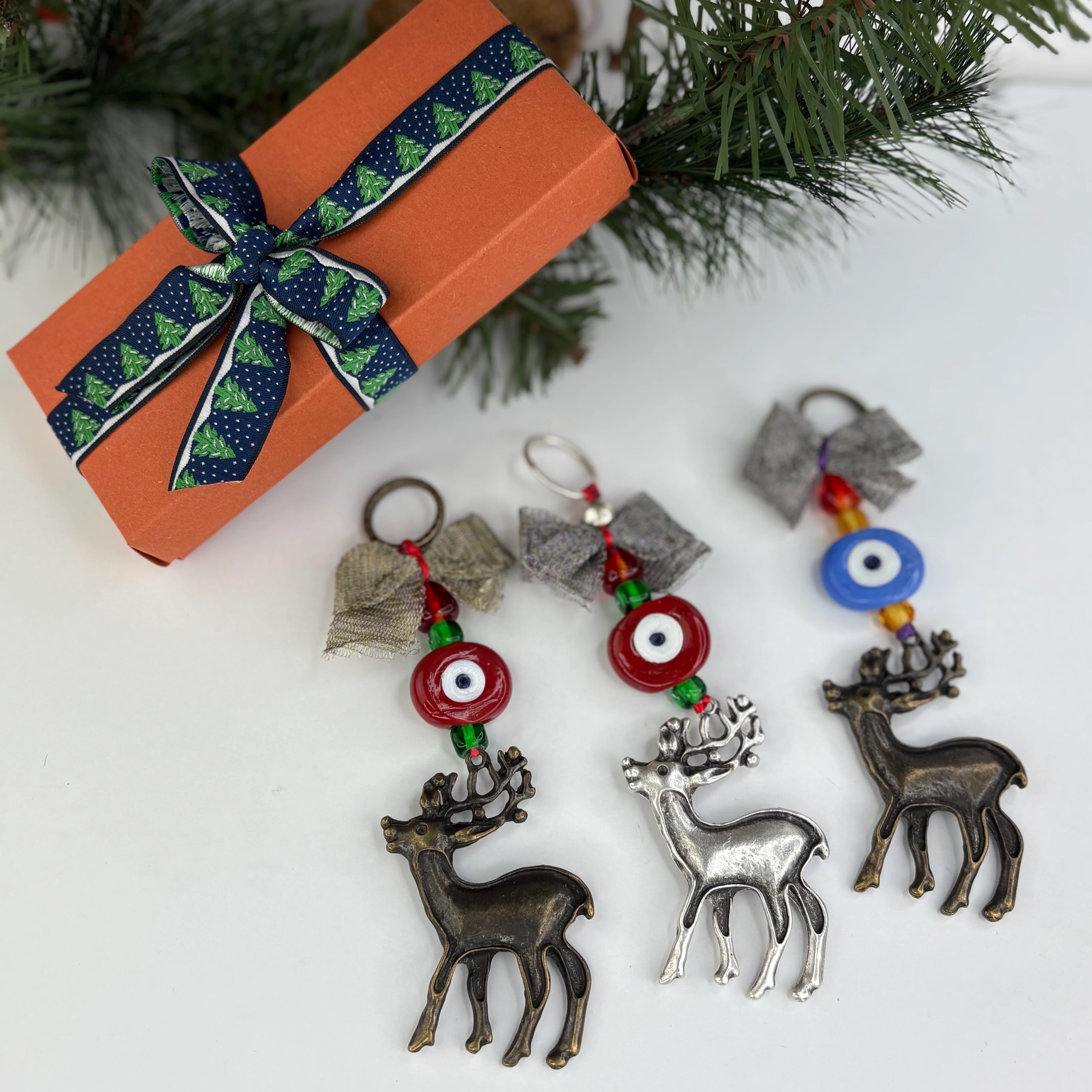 Geyik & Nazar Boncuklu Yeni Yıl Anahtarlığı