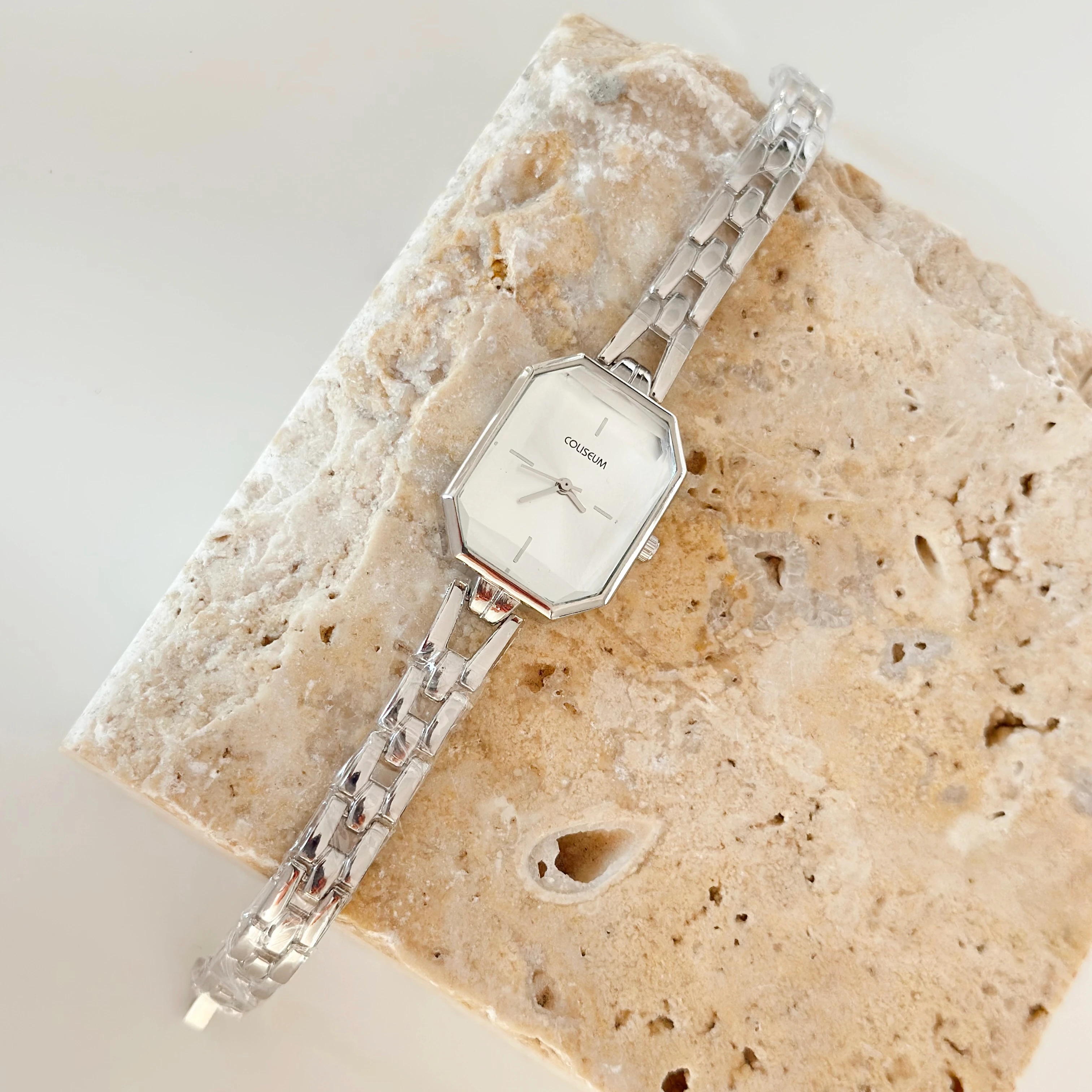 Angulaire Gümüş Saat Beyaz