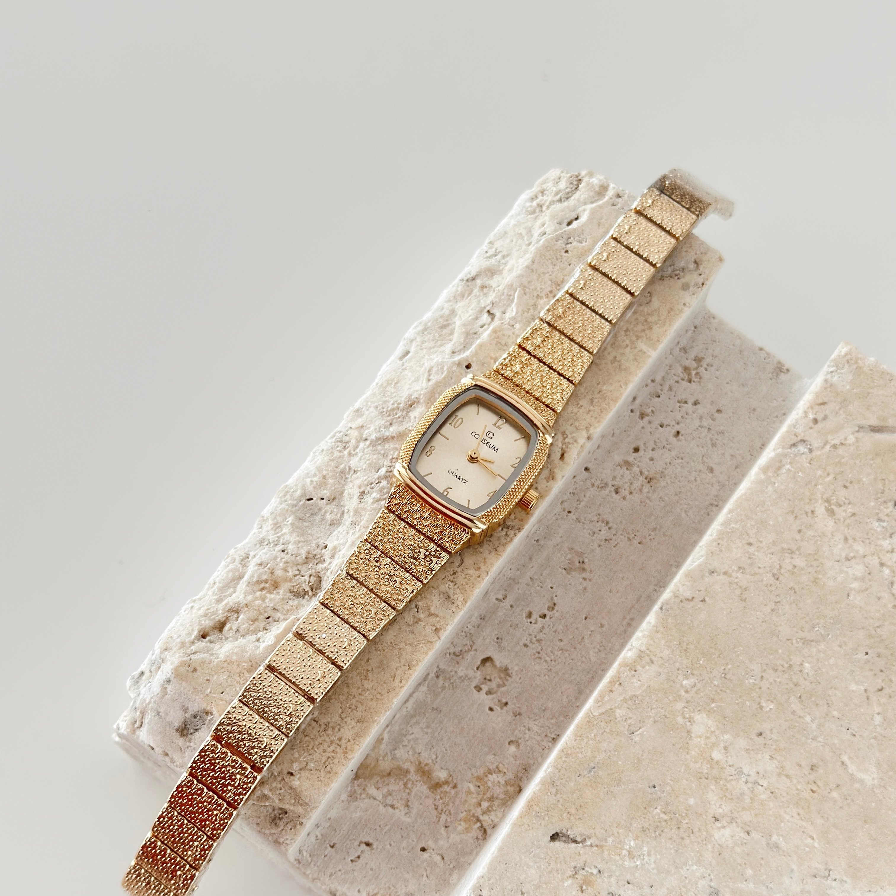 Veloura Watch