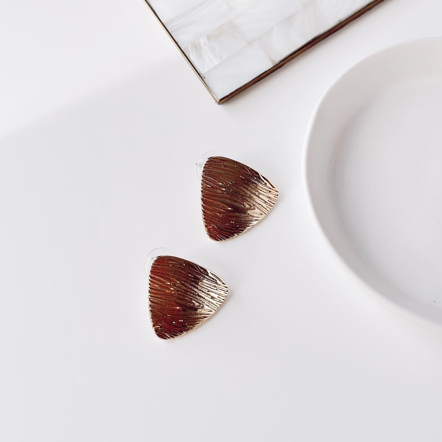 Triangolo gold çelik küpe