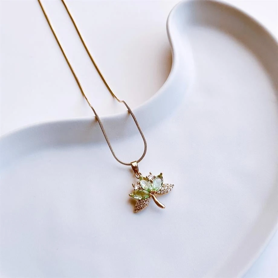 Green Taşlı Kelebek Kolye