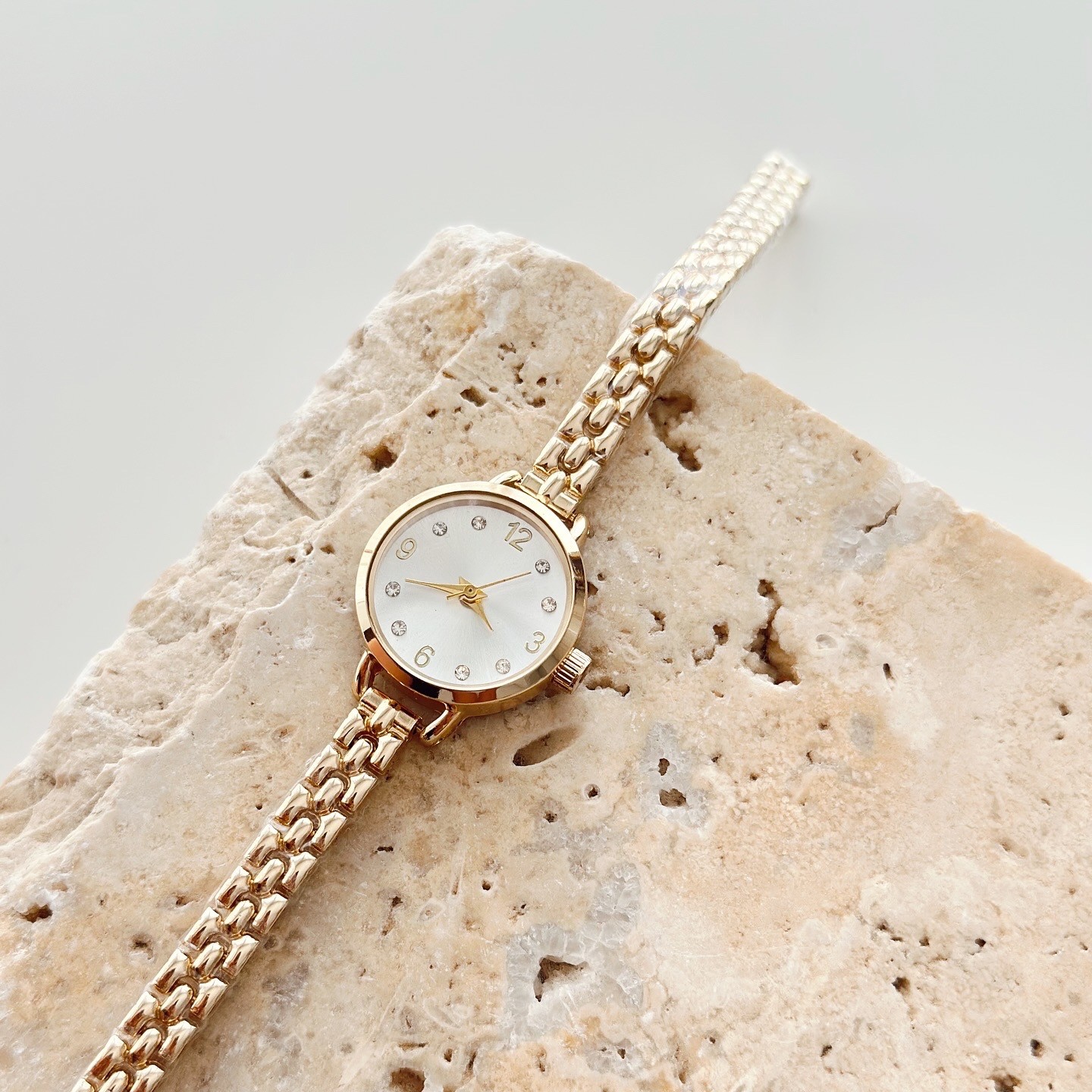 Corvia Watch