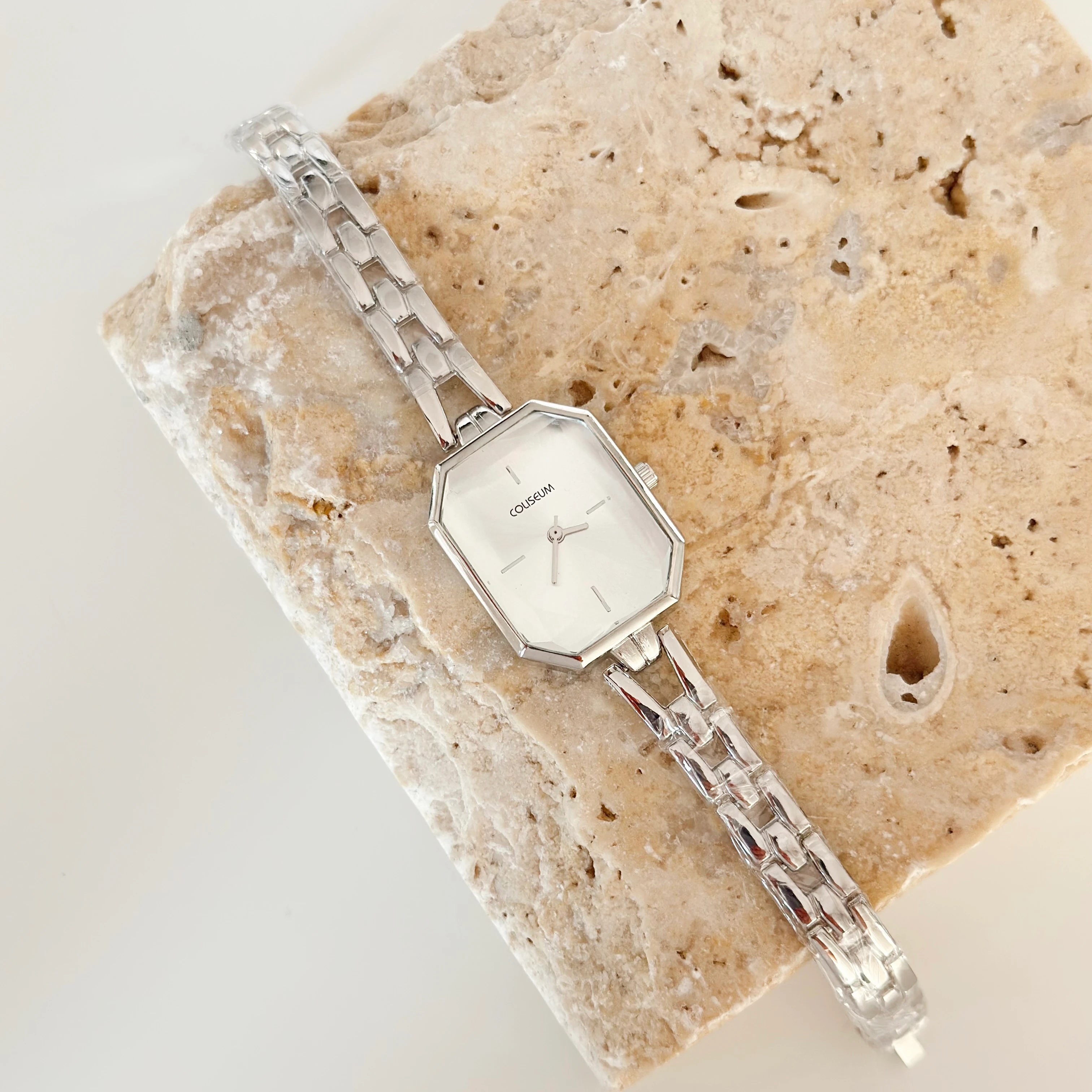 Angulaire Gümüş Saat Beyaz