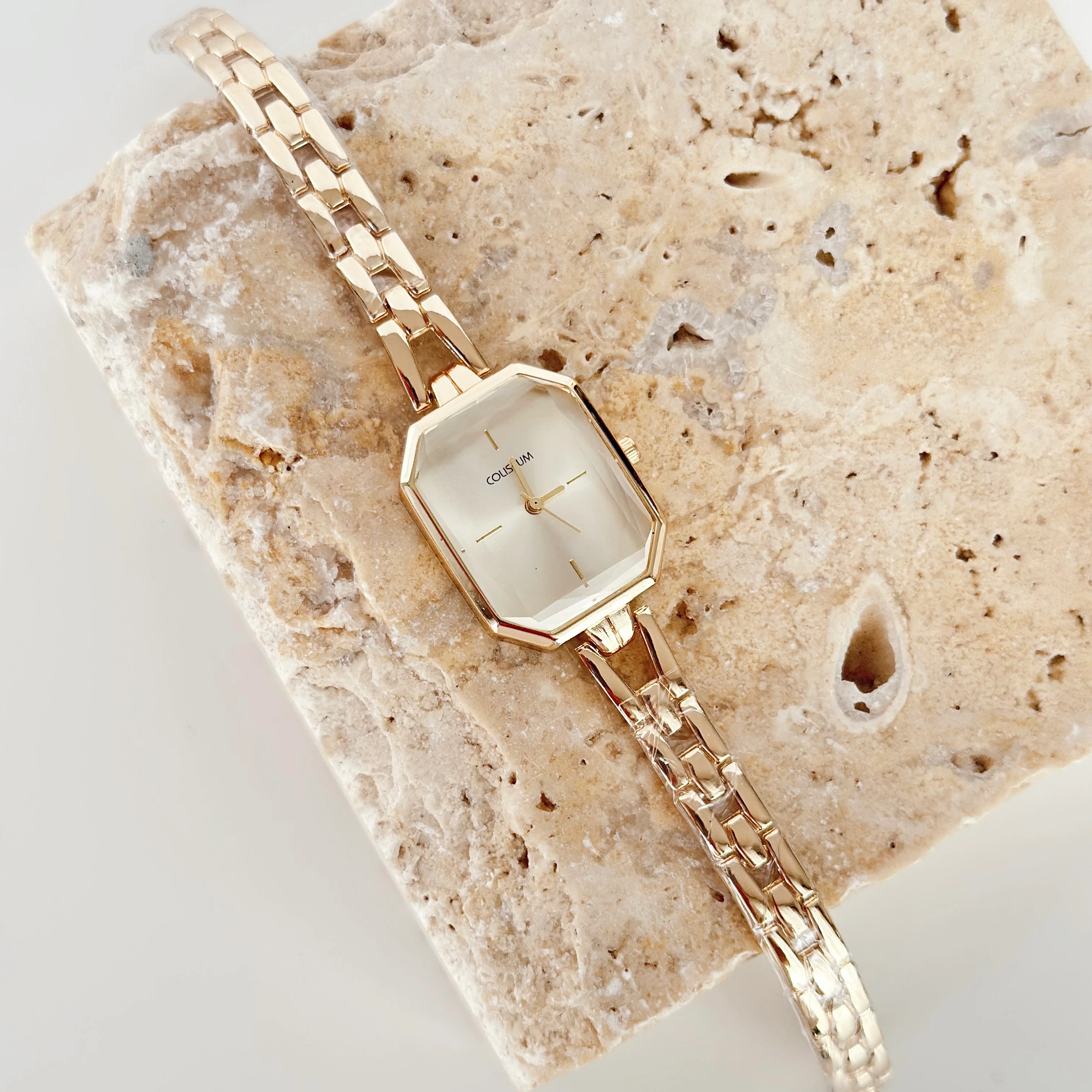 Angulaire Gold Saat Gold