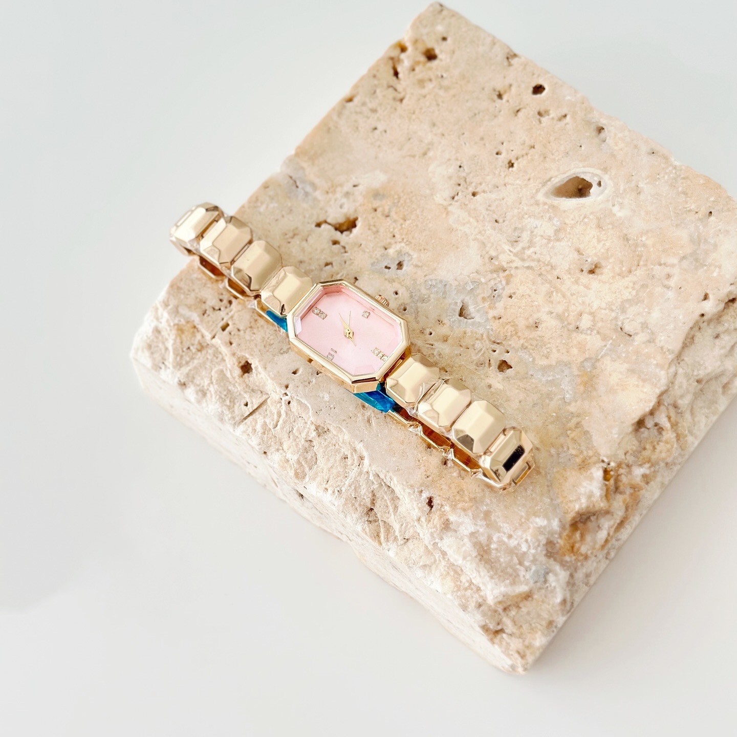 Nivora Watch
